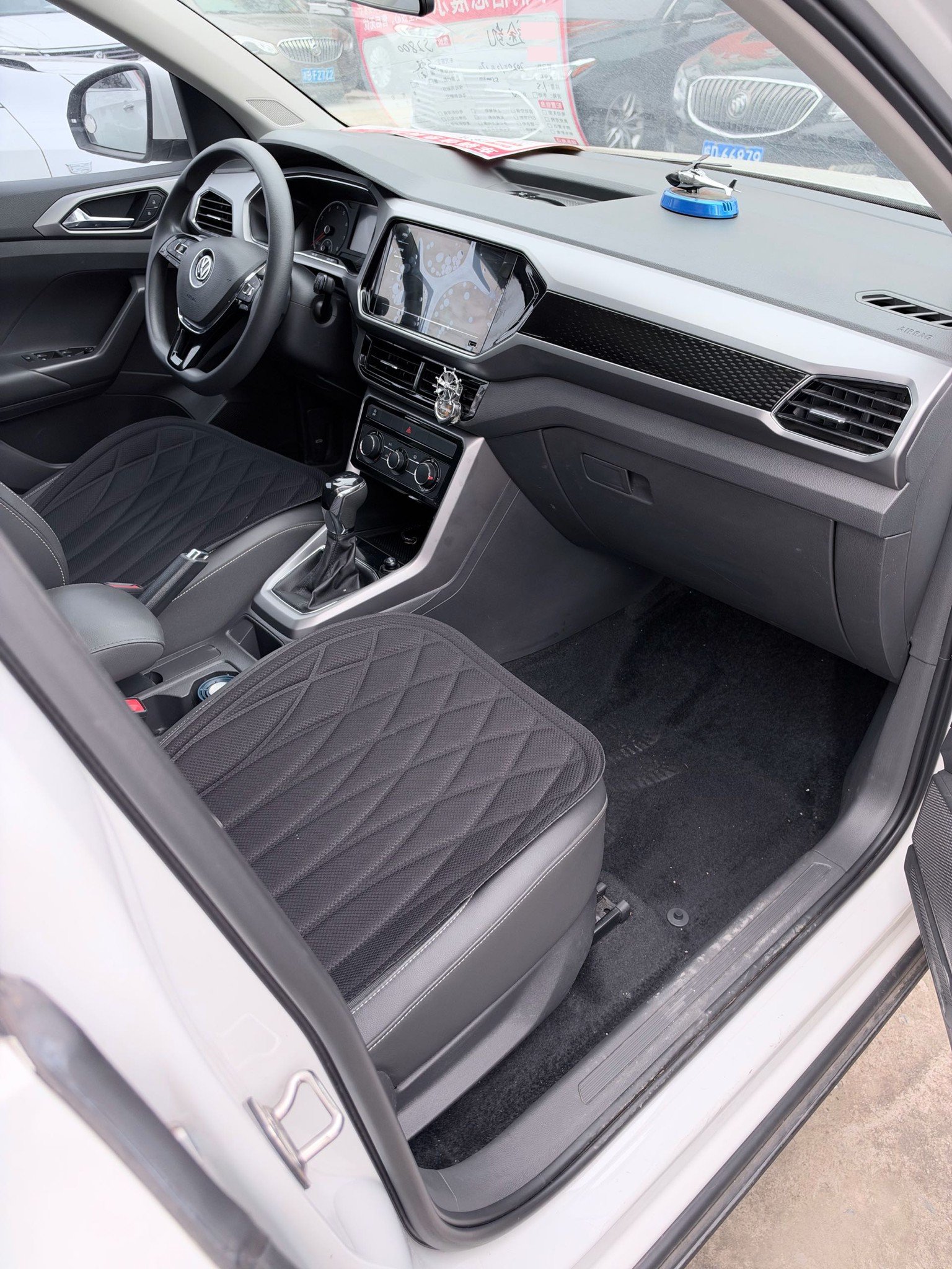 Volkswagen T-Cross 2020 #5 Volkswagen T-Cross 2020 immagine di auto #5