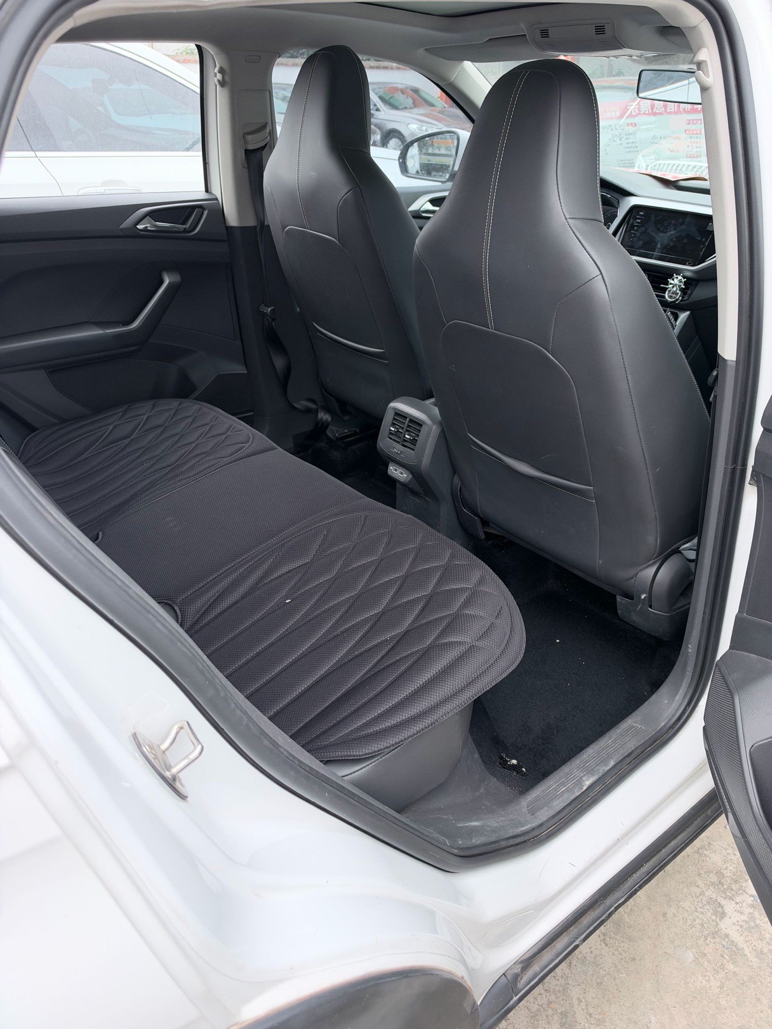 Volkswagen T-Cross 2020 #6 Volkswagen T-Cross 2020 immagine di auto #6