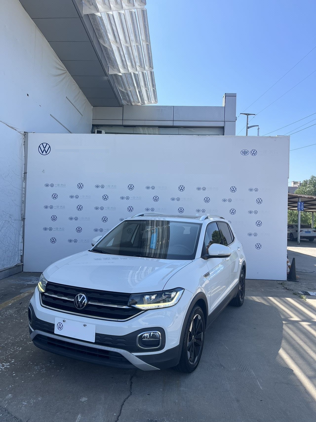 Volkswagen Tacqua 2020 car image 