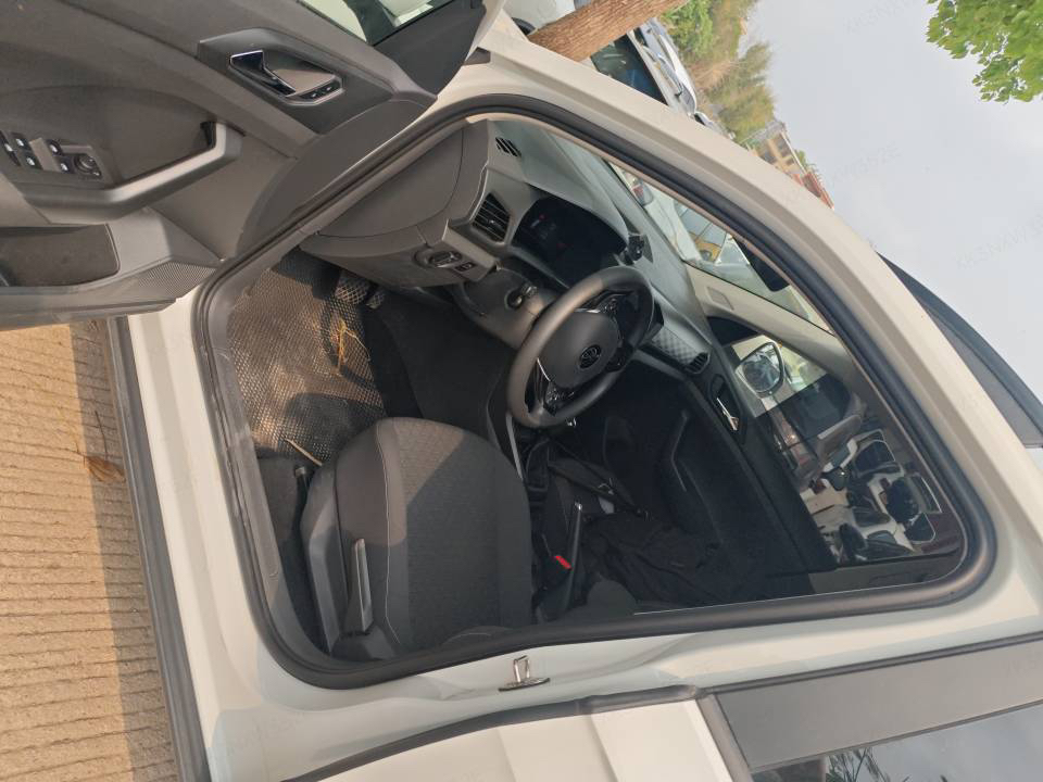 Volkswagen T-Cross 2024 #6 Volkswagen T-Cross 2024 car image #6