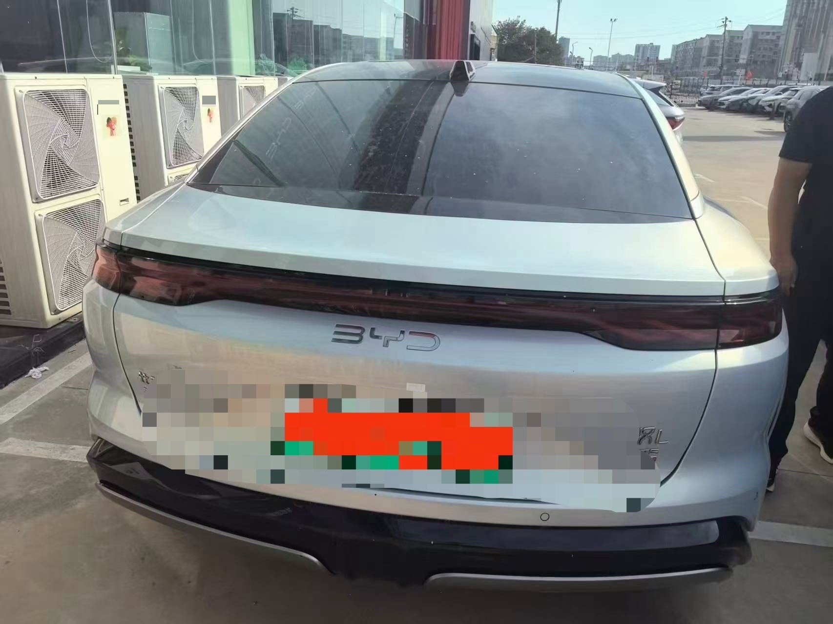 BYD HanL 2025 #7 BYD HanL 2025 car image #7