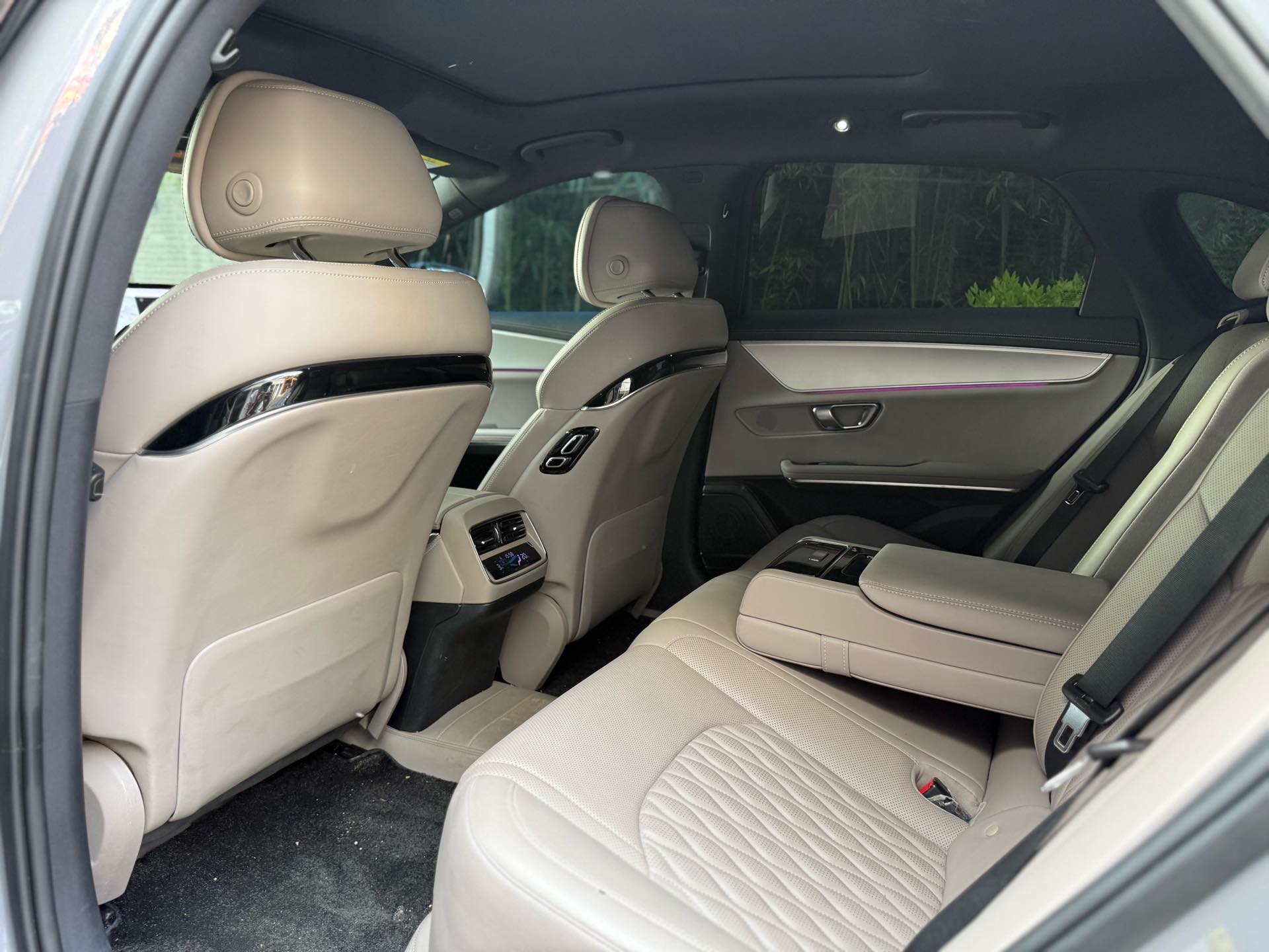 BYD Han 2024 #7 BYD Han 2024 car image #7