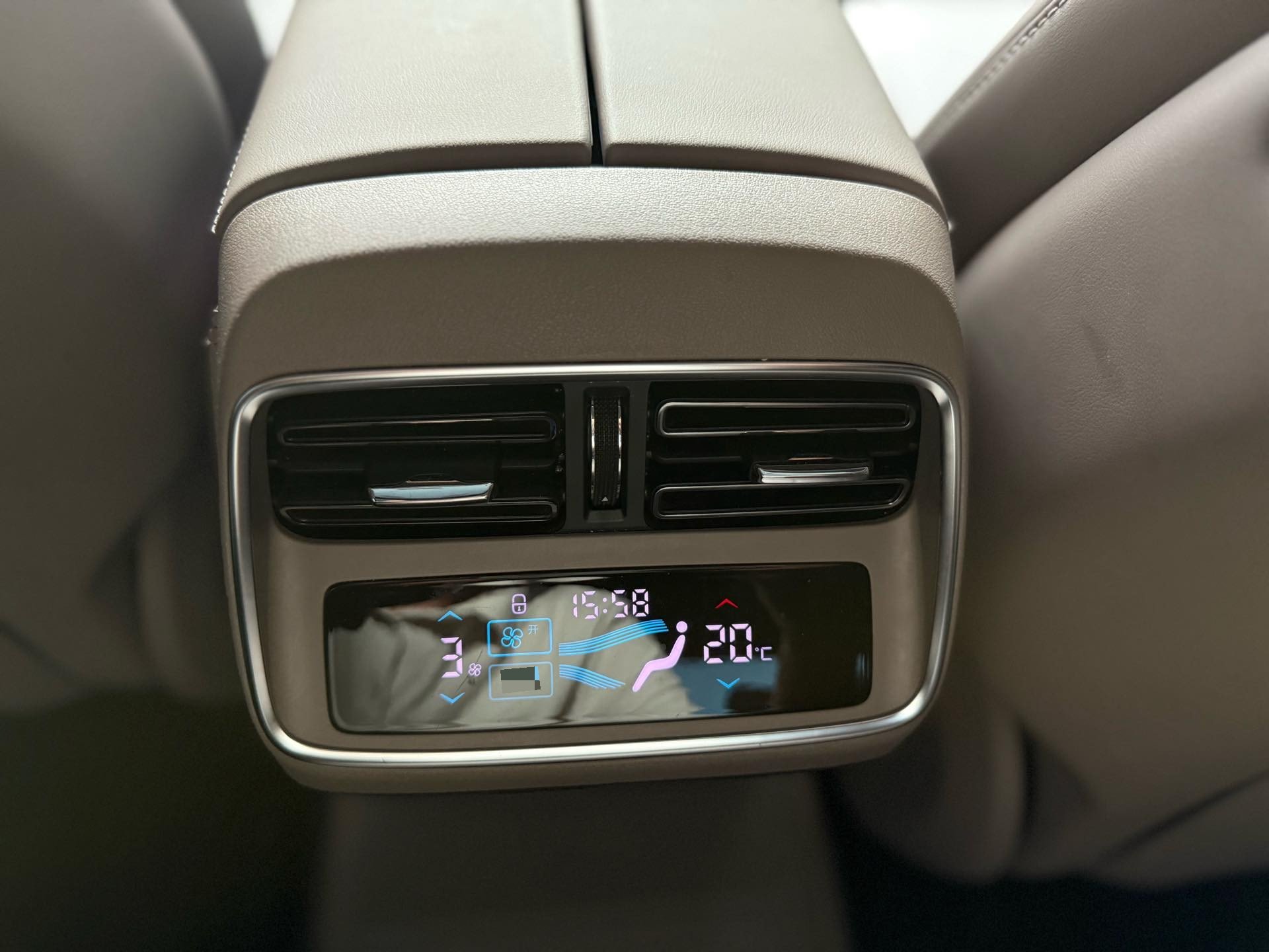 BYD Han 2024 #8 BYD Han 2024 car image #8