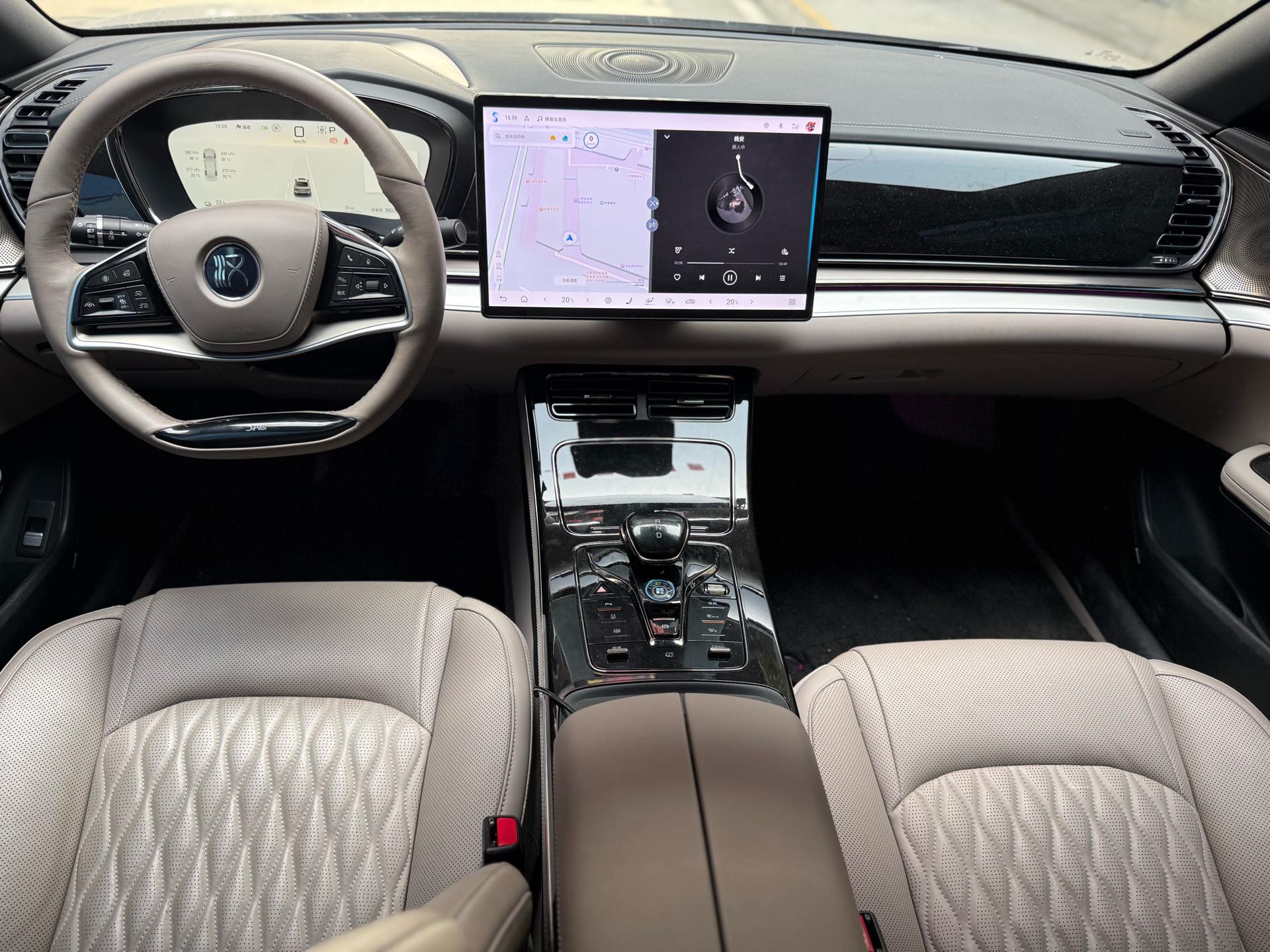 BYD Han 2024 #9 BYD Han 2024 car image #9