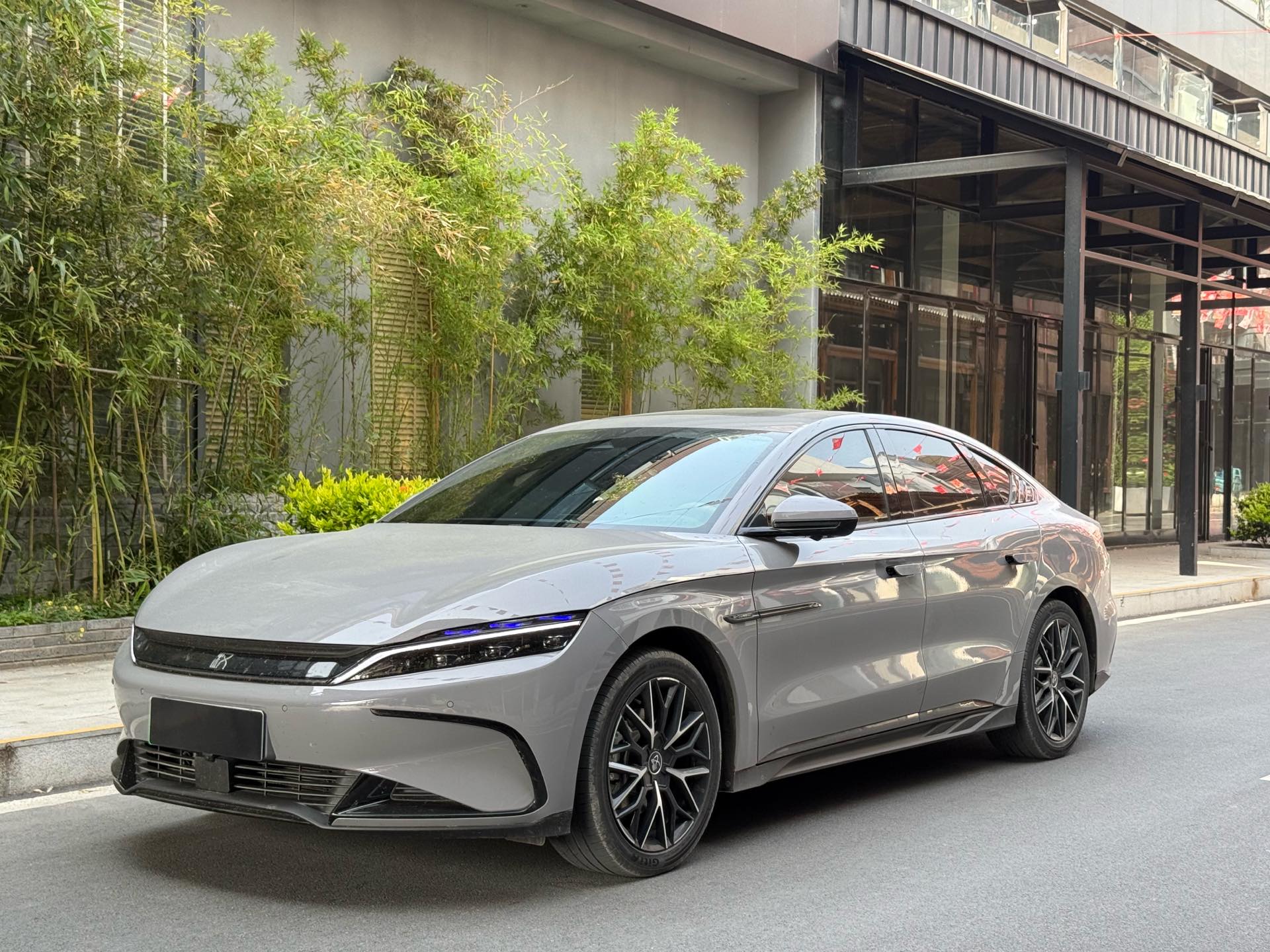 BYD Han 2024 BYD Han 2024 car image