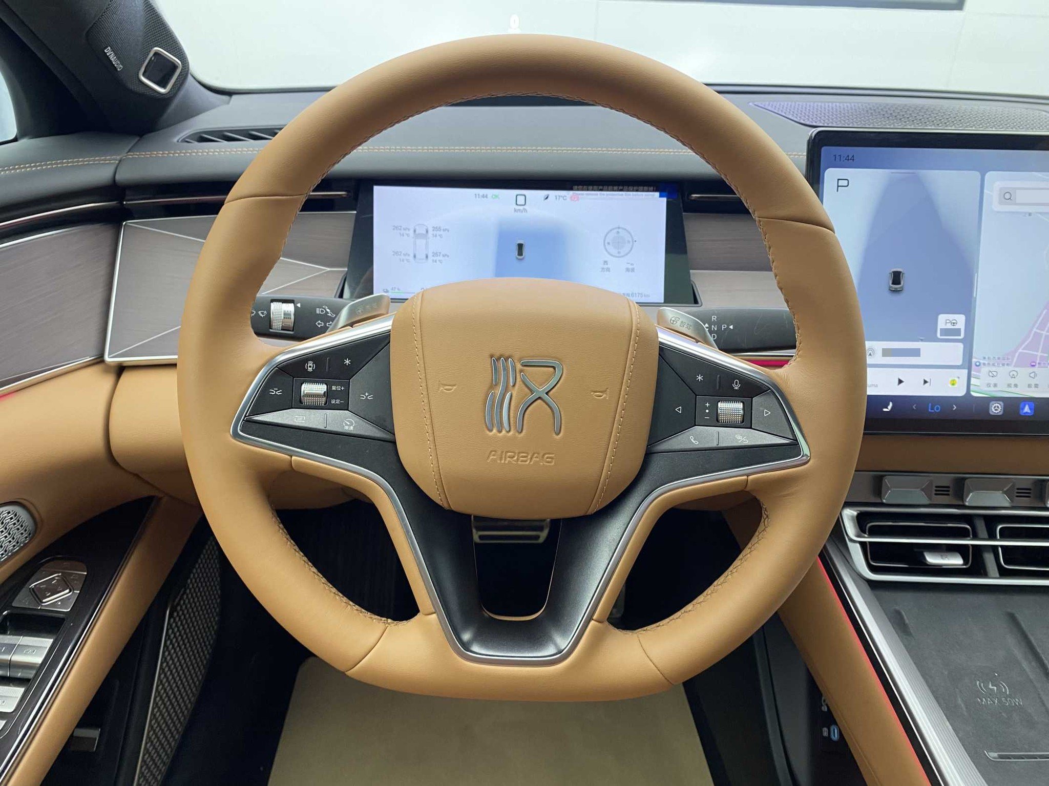 BYD HanL 2025 car image #13