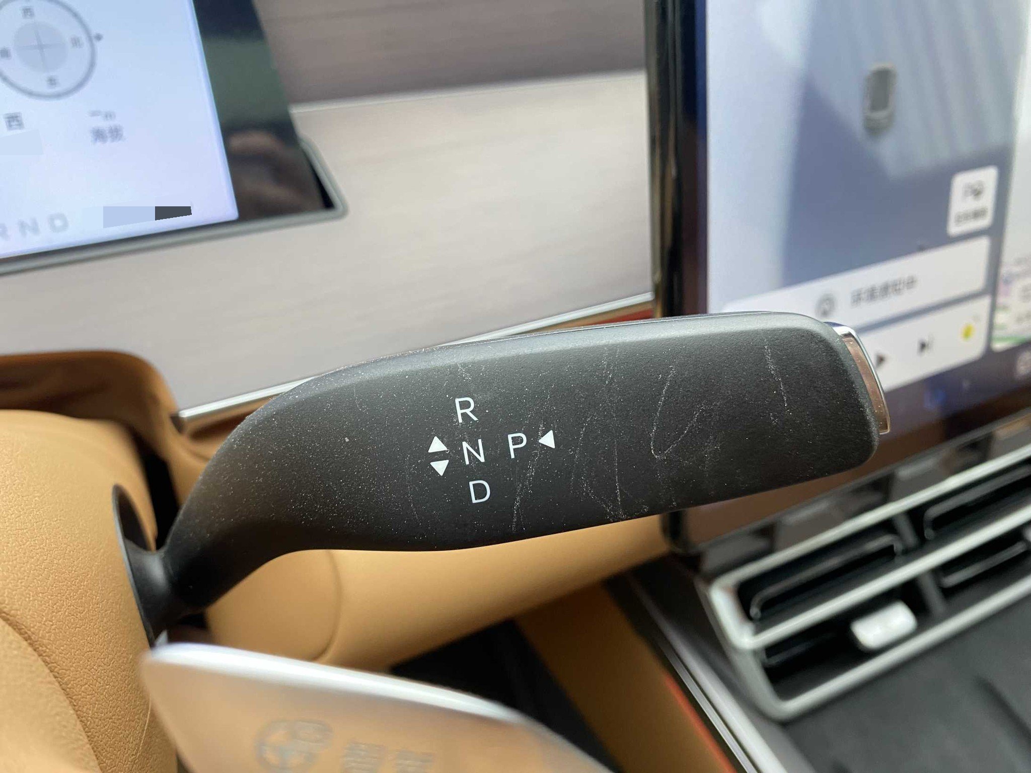 BYD HanL 2025 car image #14