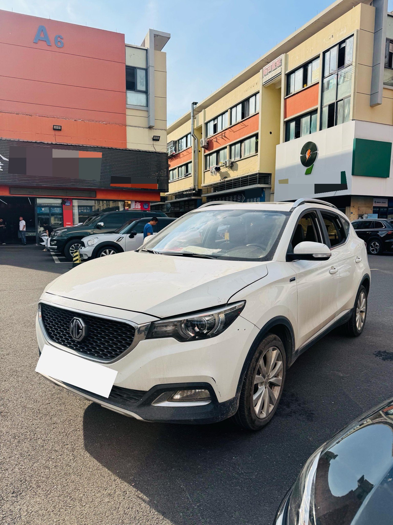 MG ZS 2017 MG ZS 2017 car image