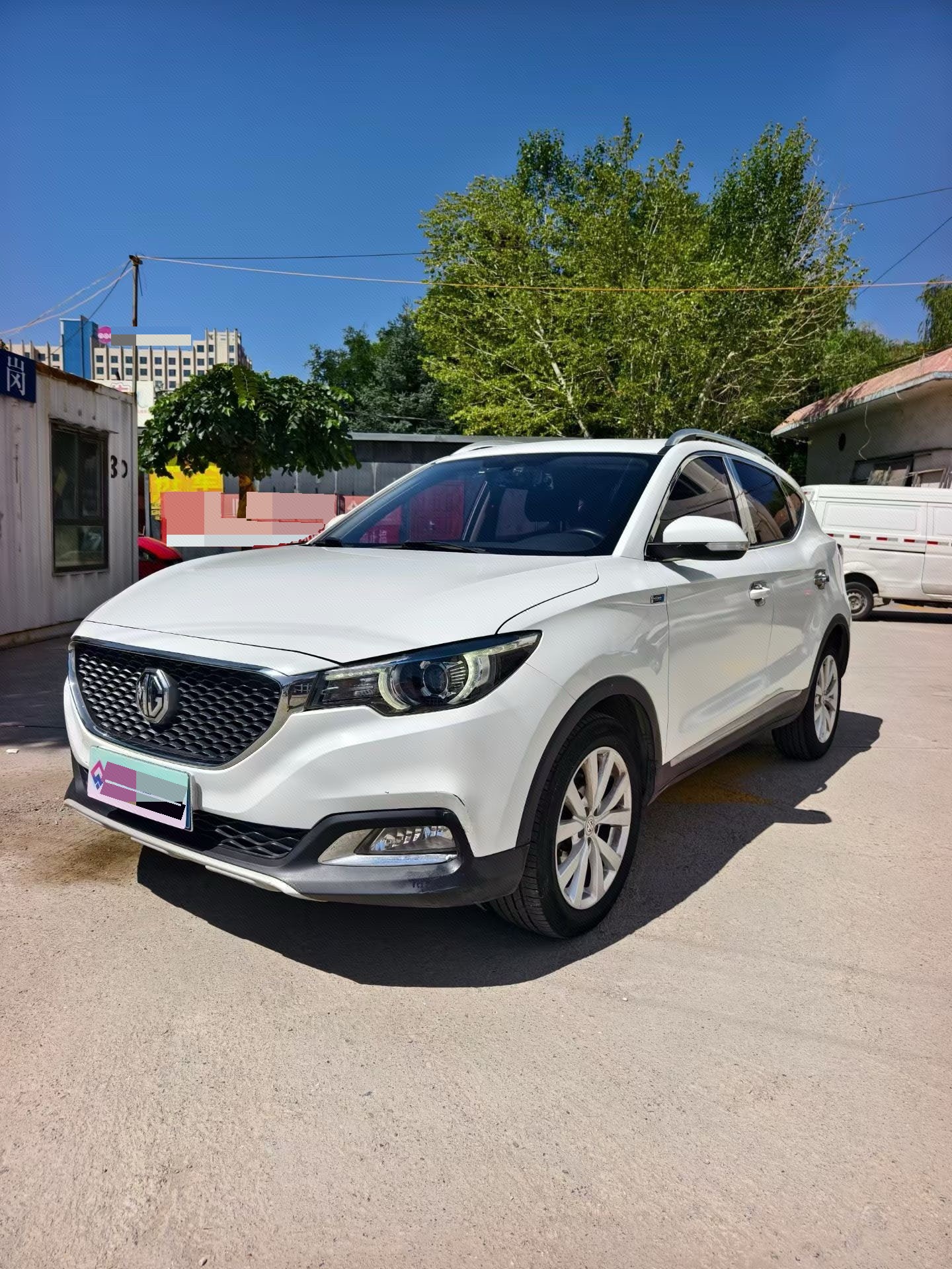 MG ZS 2017 MG ZS 2017 car image