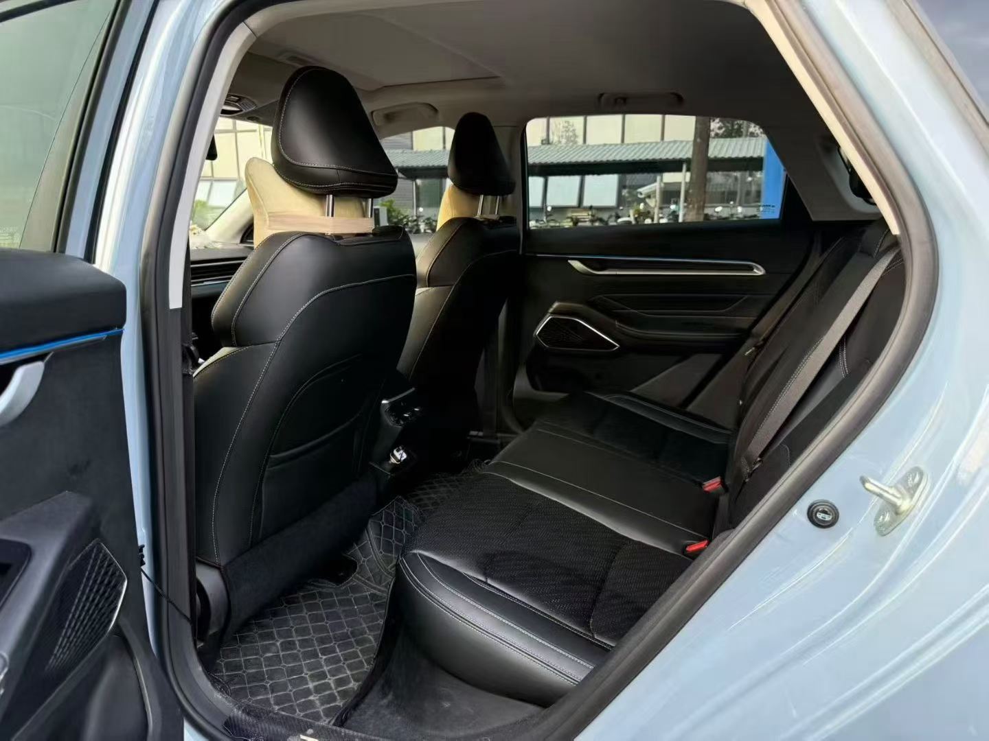GEELY Emgrand 2023 #4 GEELY Emgrand 2023 imagen de coche #4