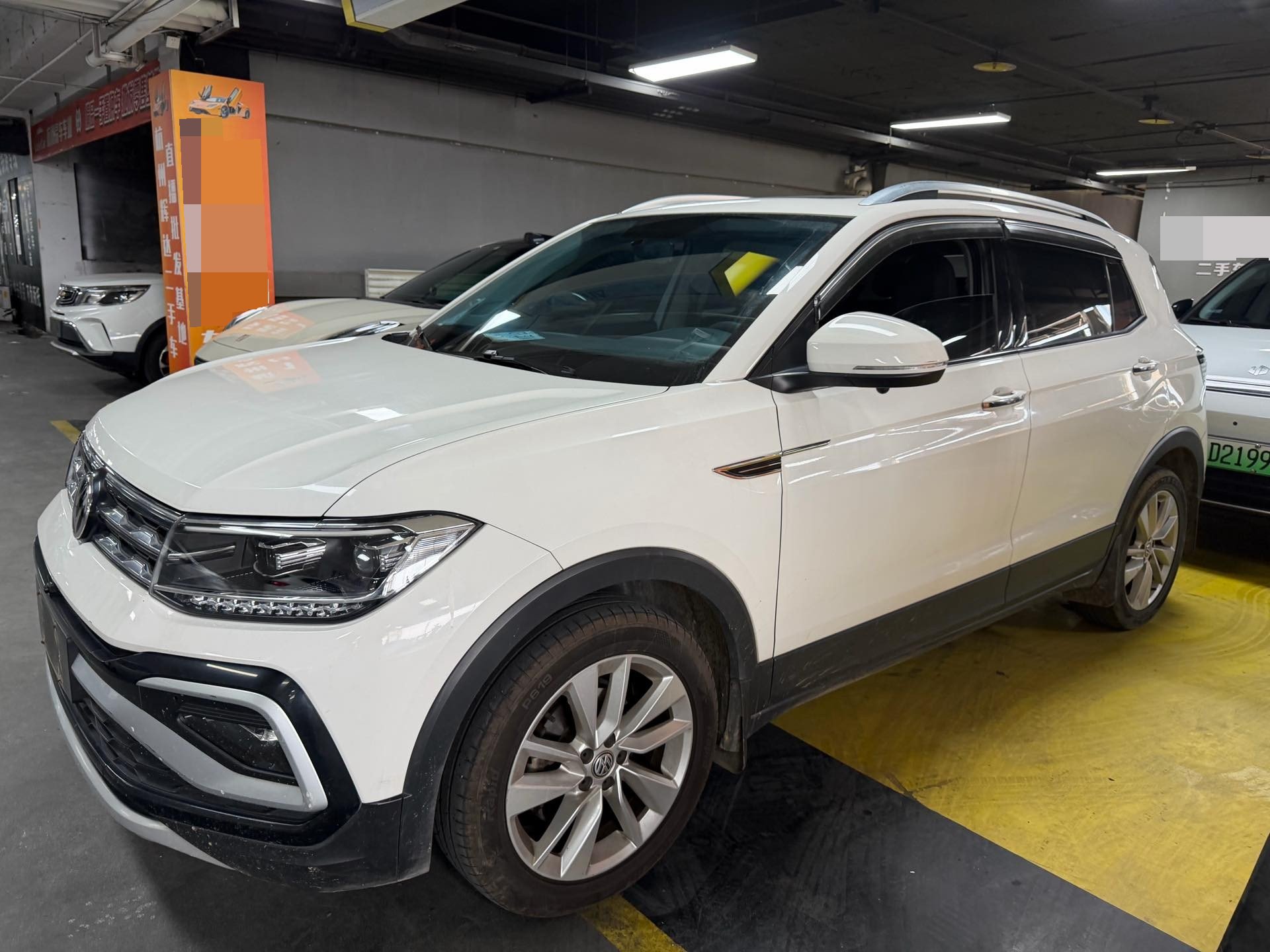 Volkswagen T-Cross 2020 Volkswagen T-Cross 2020 car image
