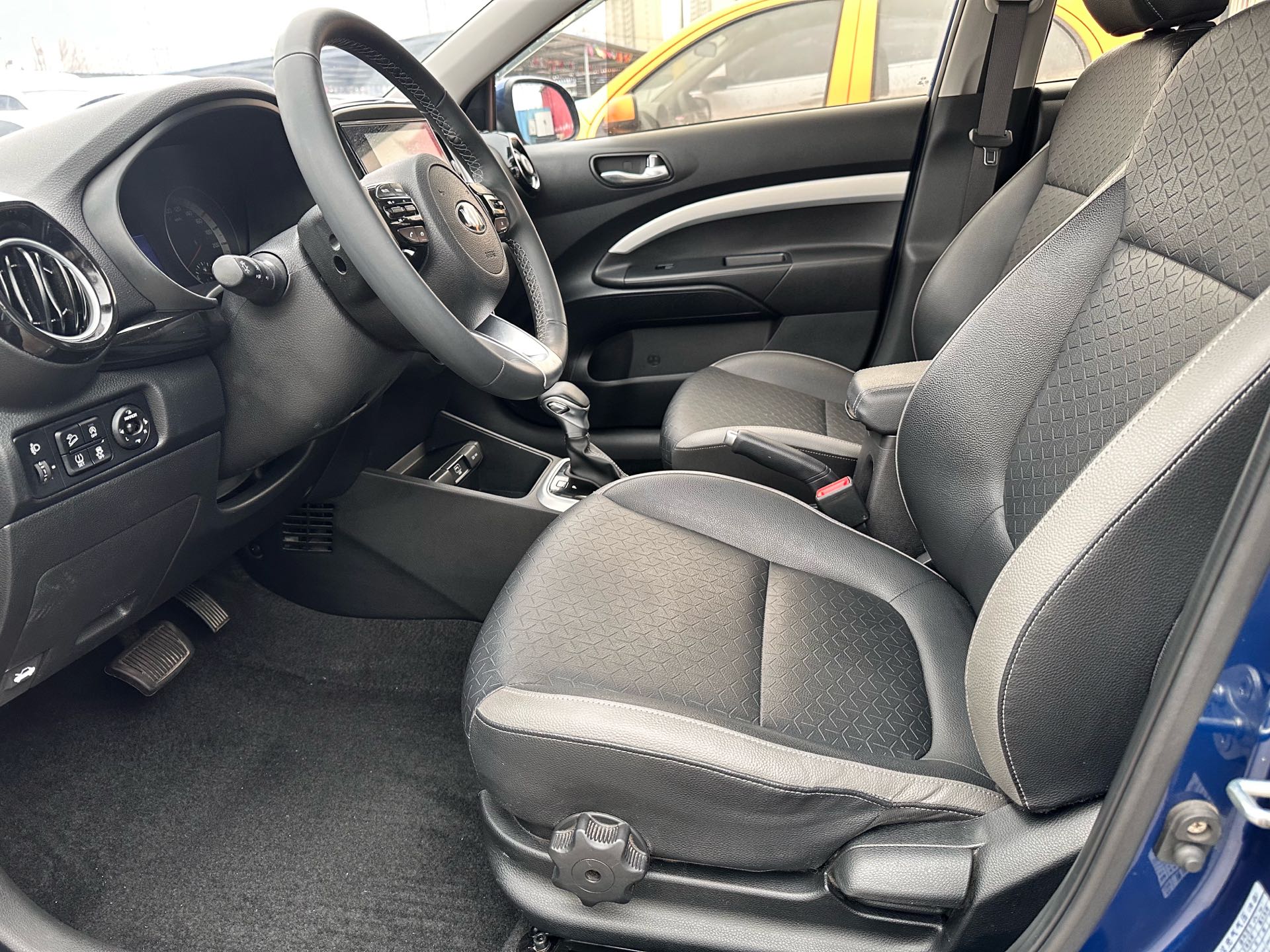 Kia KX1 2019 #5 Kia KX1 2019 immagine di auto #5