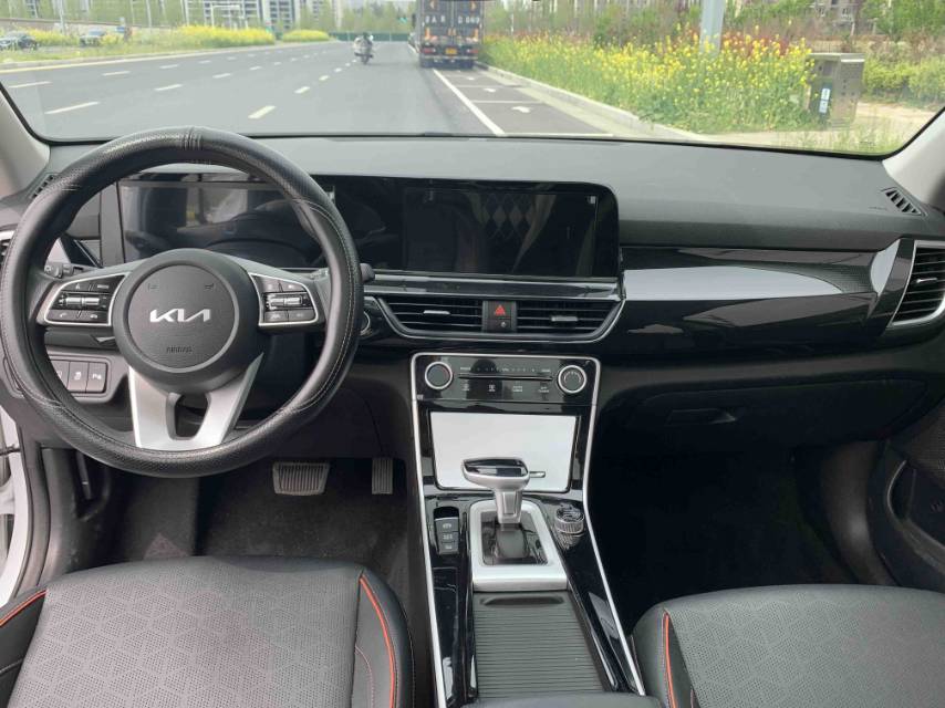 Kia Seltos 2024 #7 Kia Seltos 2024 image de voiture #7