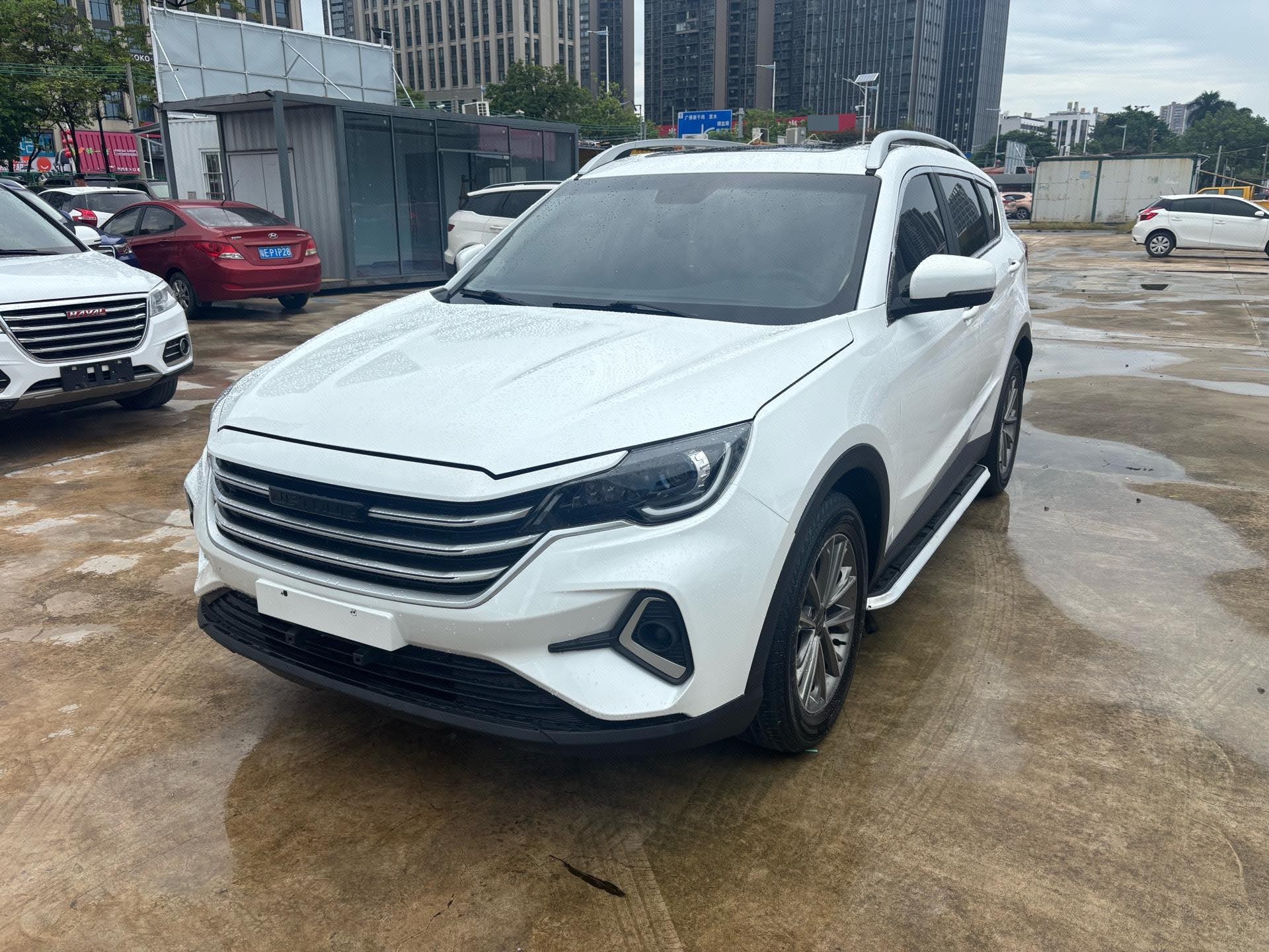 Jetour X70M 2022 Jetour X70M 2022 car image