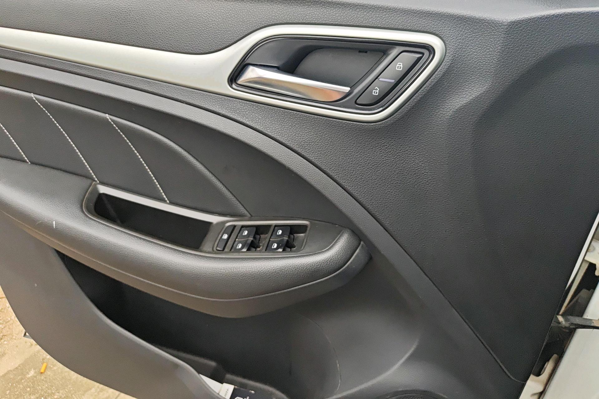 MG ZS 2018 #6 MG ZS 2018 car image #6