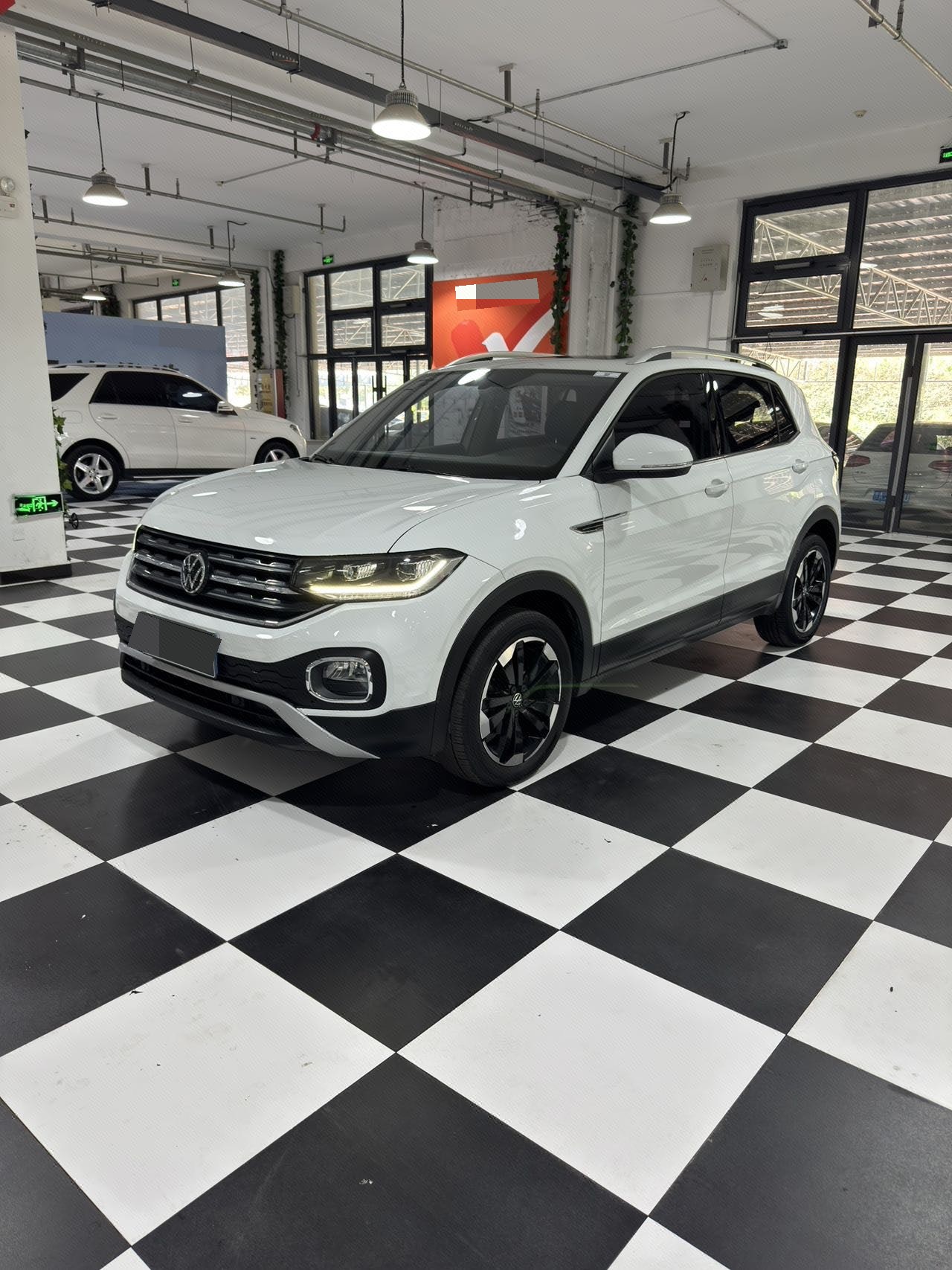 2024 2024 car image