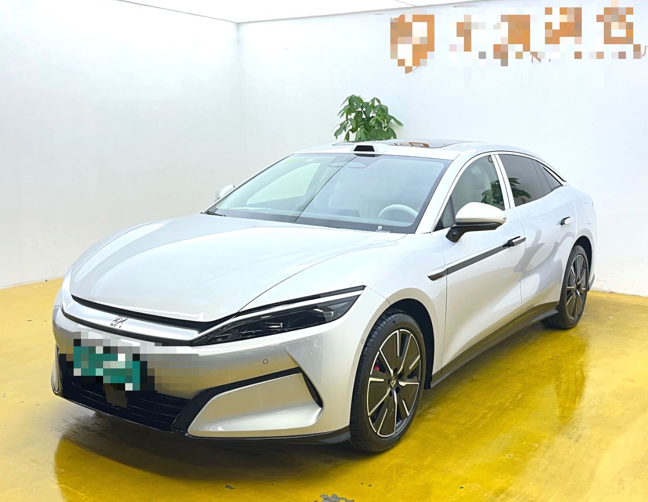 BYD HanL 2025 BYD HanL 2025 car image