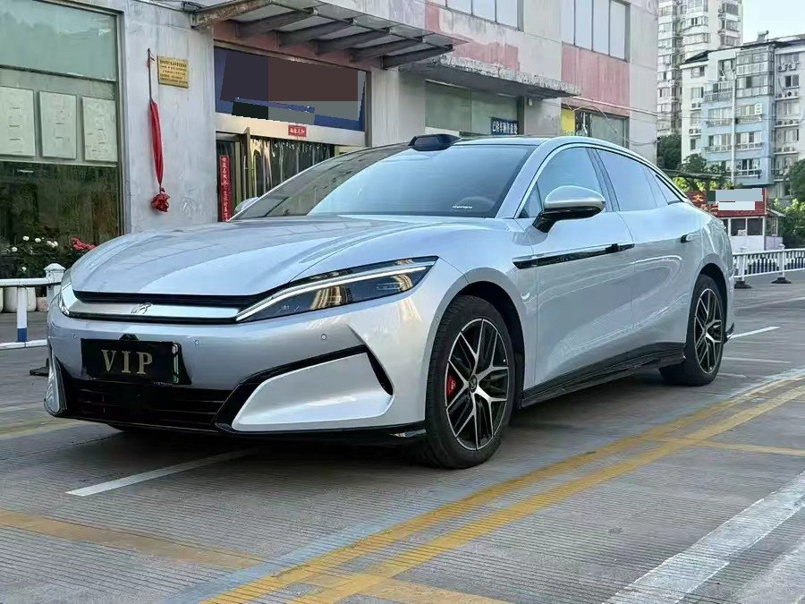 BYD HanL 2025 BYD HanL 2025 car image