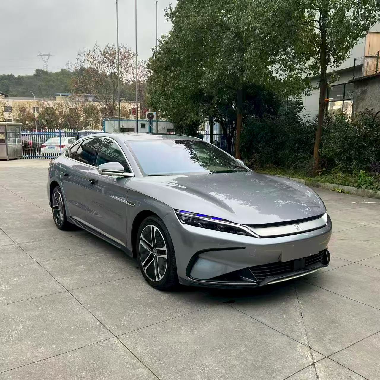 BYD Han 2023 car image #2