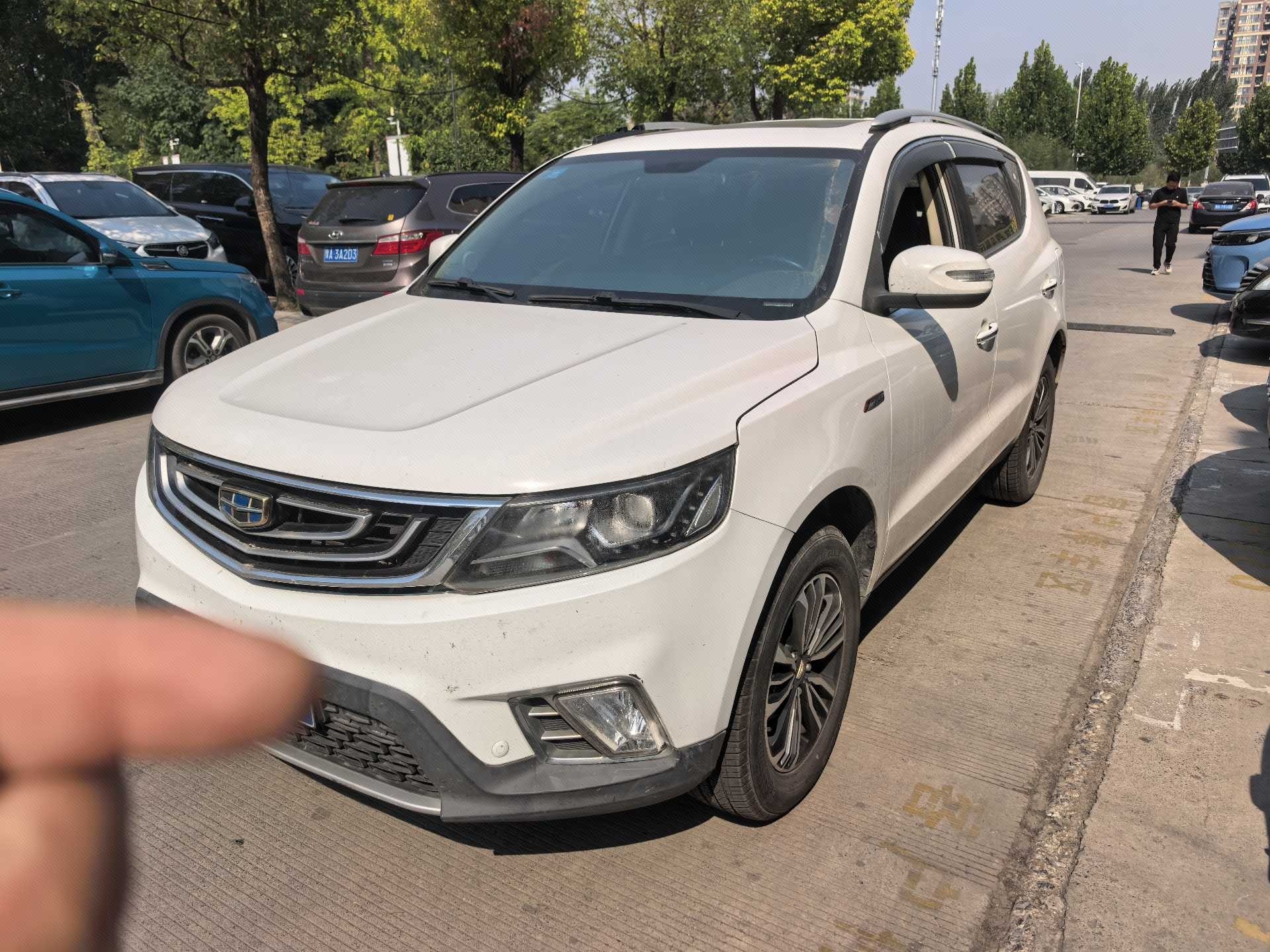 GEELY Vision X6 2017 GEELY Vision X6 2017 صورة سيارة