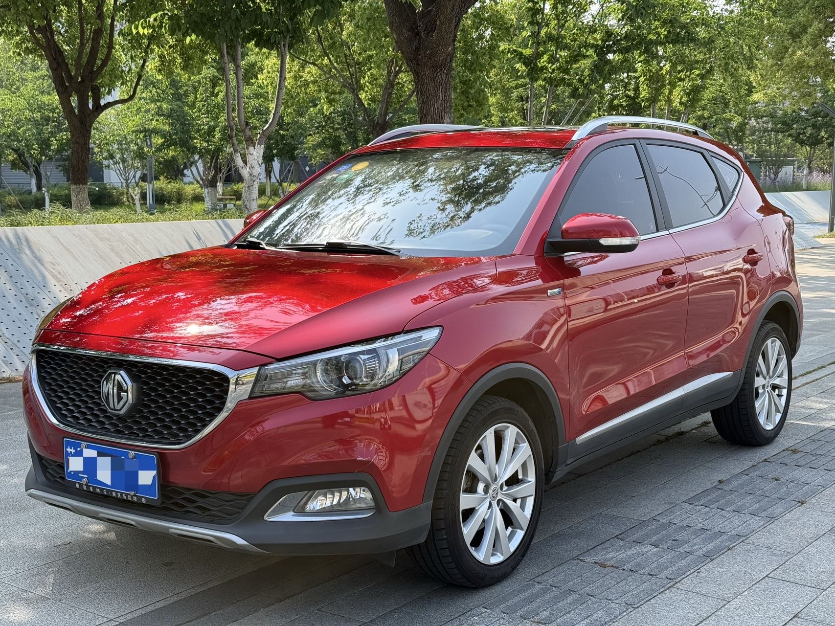 MG ZS 2017 car image 
