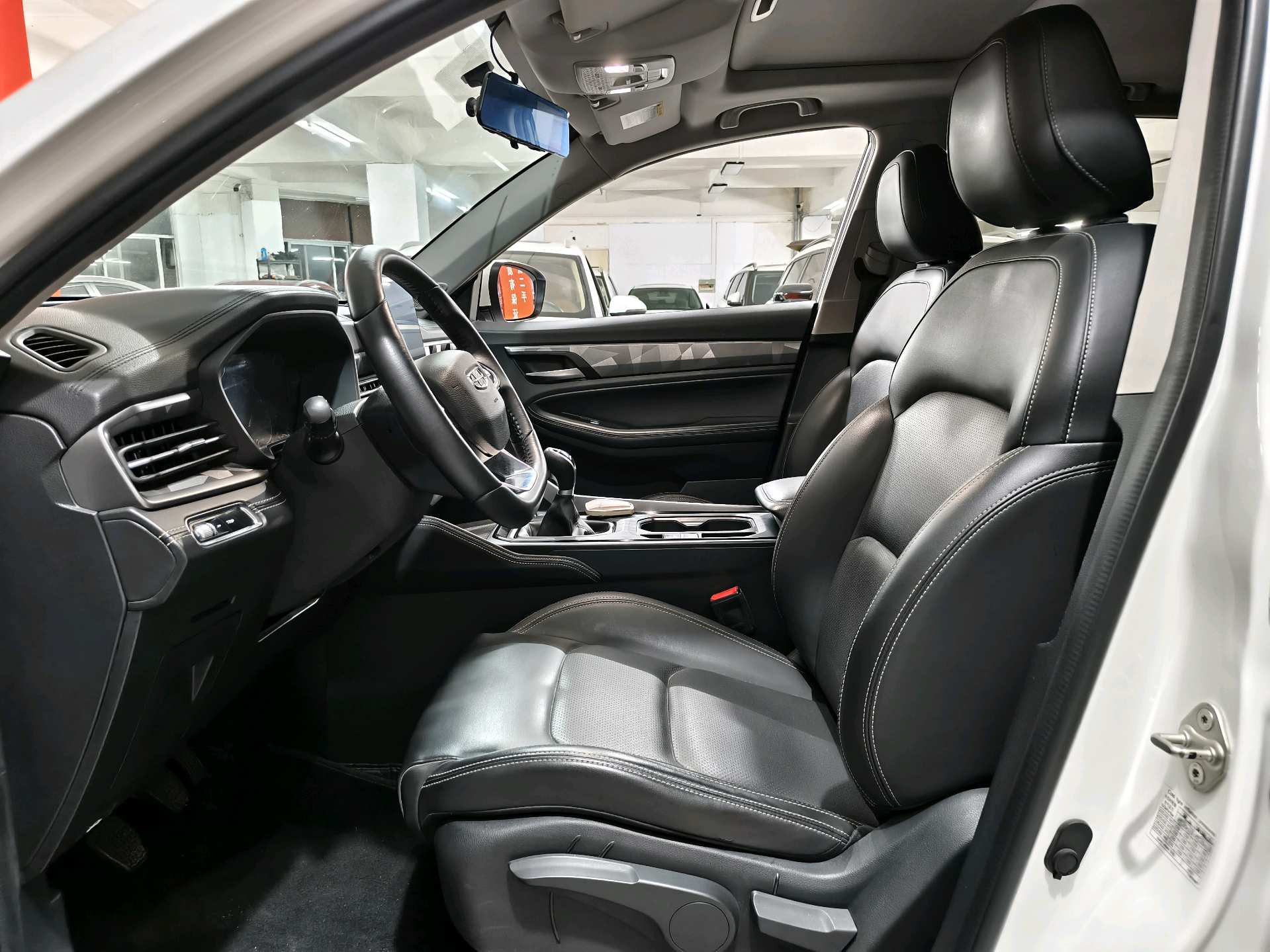 GEELY Vision X6 2023 #4 GEELY Vision X6 2023 car image #4