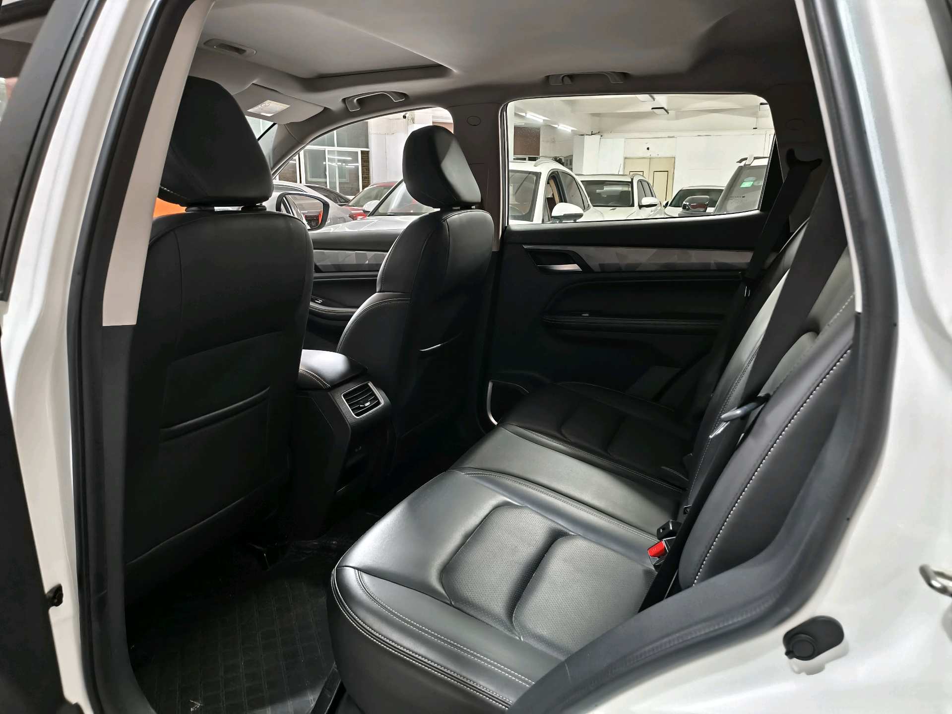 GEELY Vision X6 2023 #5 GEELY Vision X6 2023 car image #5