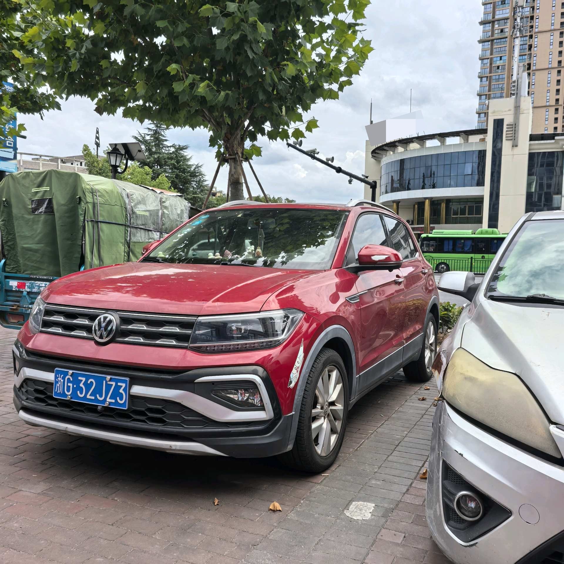 Volkswagen T-Cross 2019 Volkswagen T-Cross 2019 car image