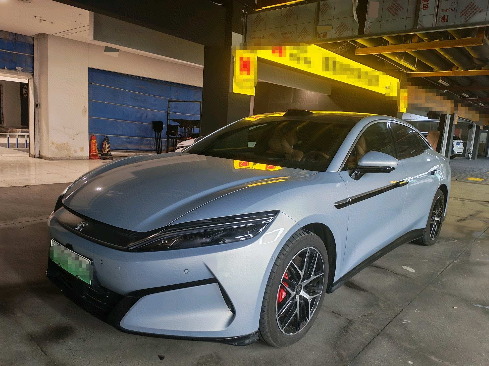 BYD HanL 2025 BYD HanL 2025 car image