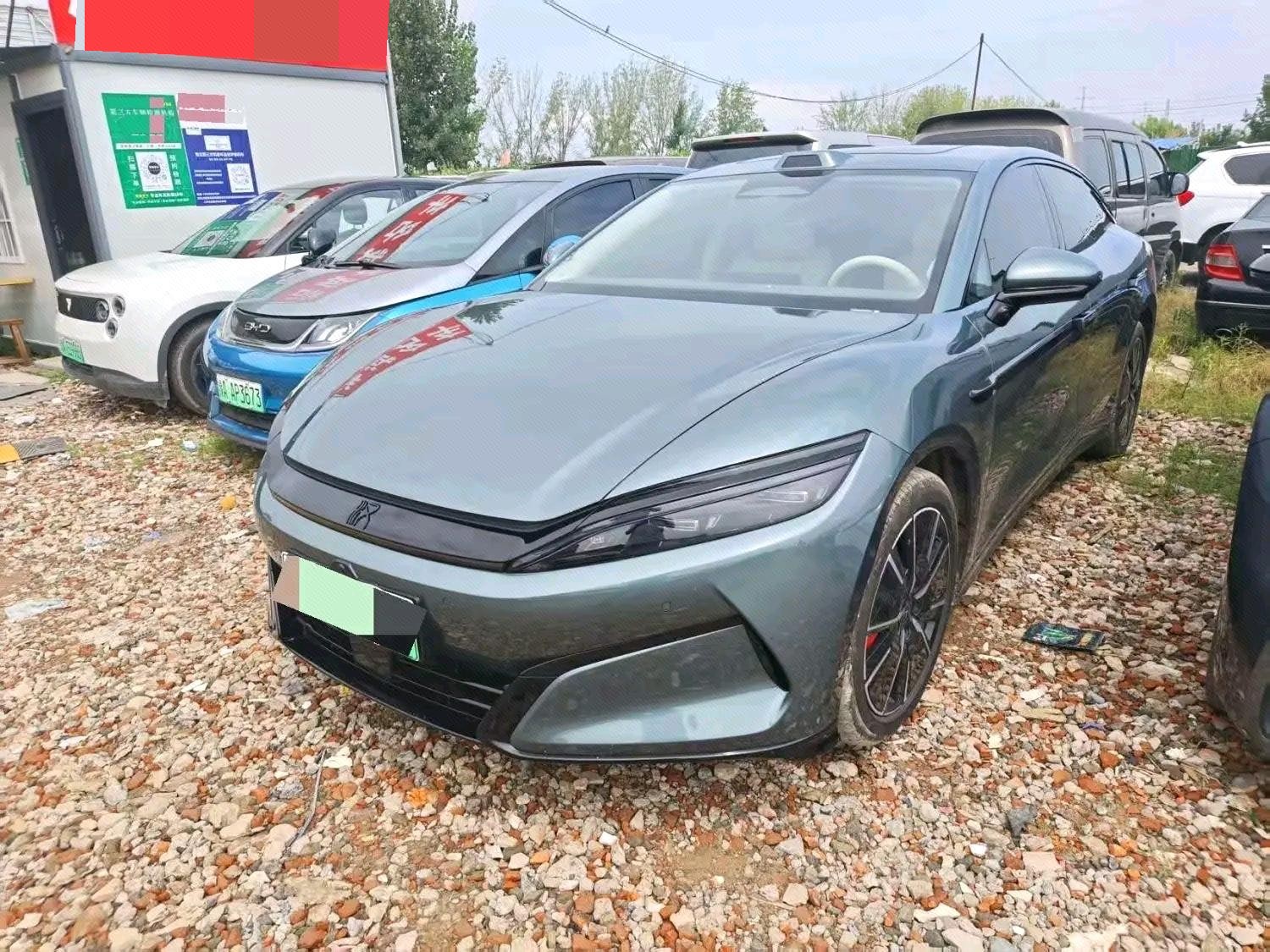BYD HanL 2025 BYD HanL 2025 car image