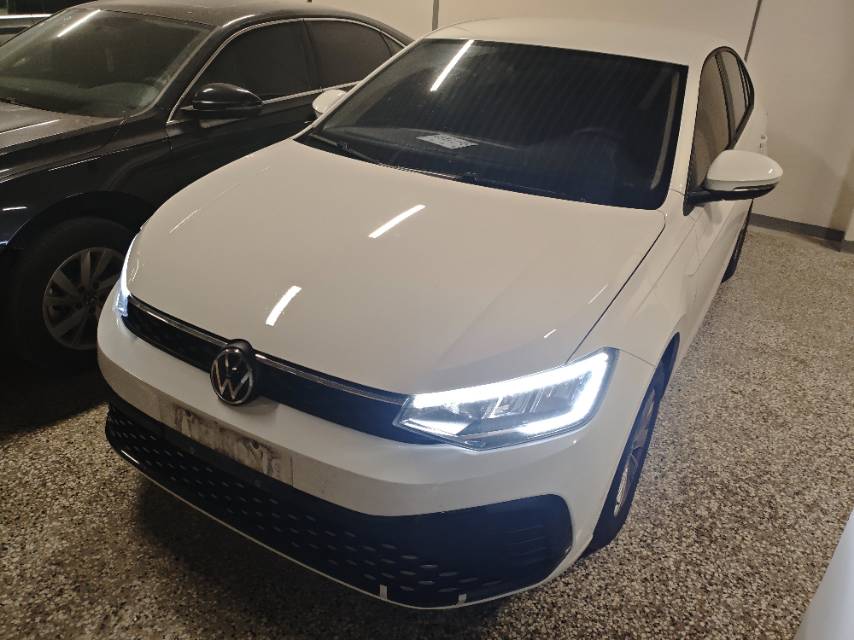 Volkswagen Lavida 2025 car image 