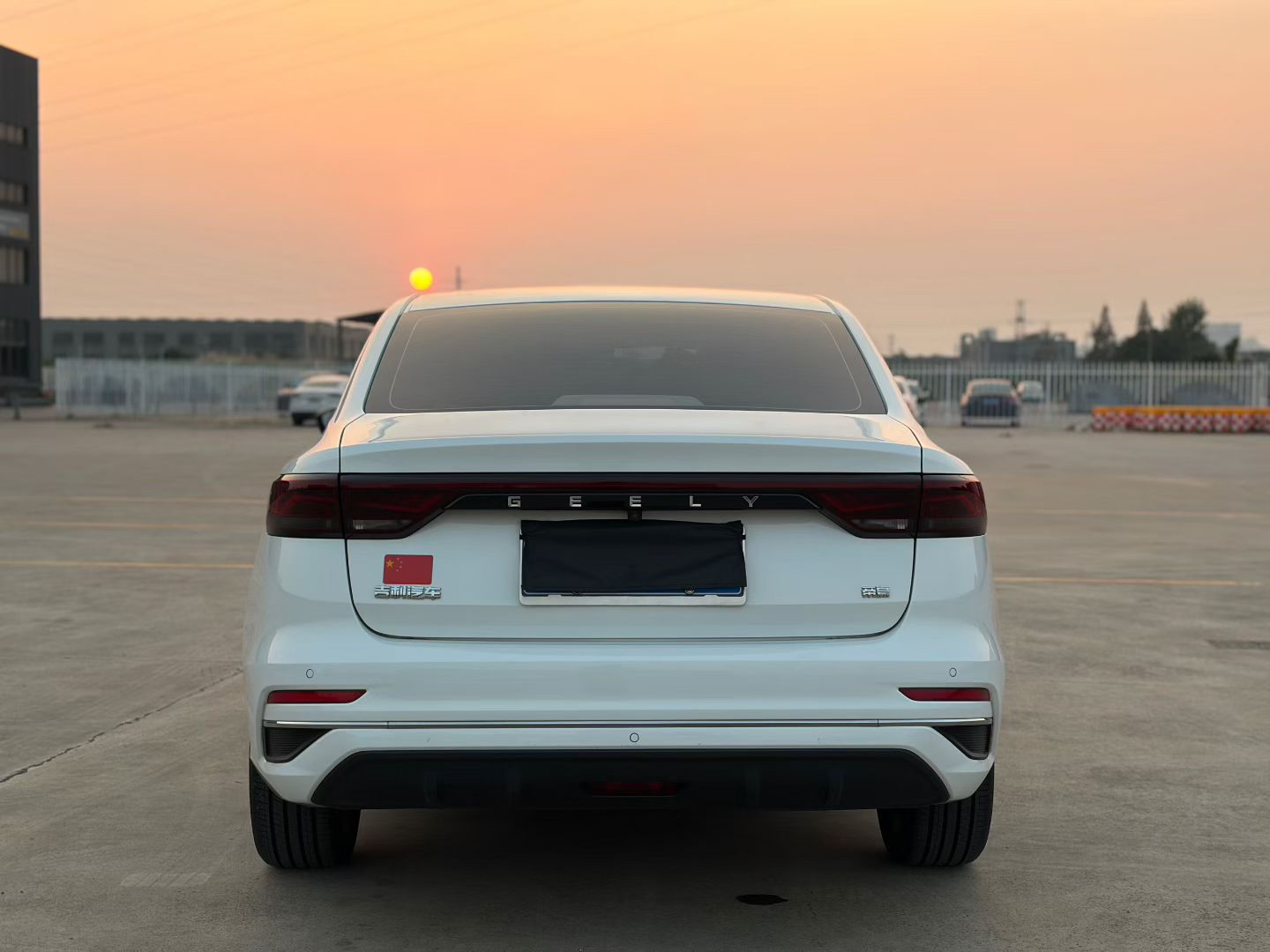 GEELY Emgrand 2023 #5 GEELY Emgrand 2023 car image #5
