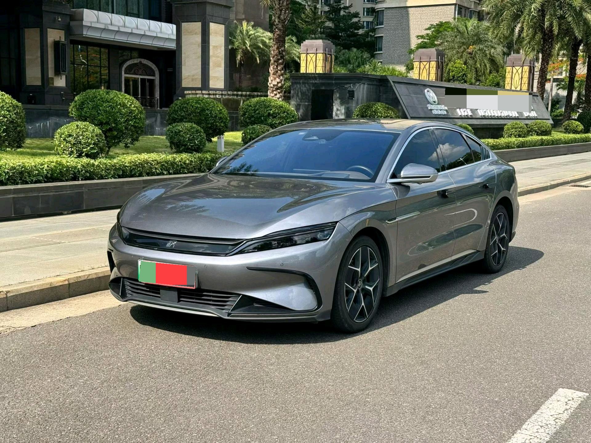 BYD Han 2024 BYD Han 2024 car image