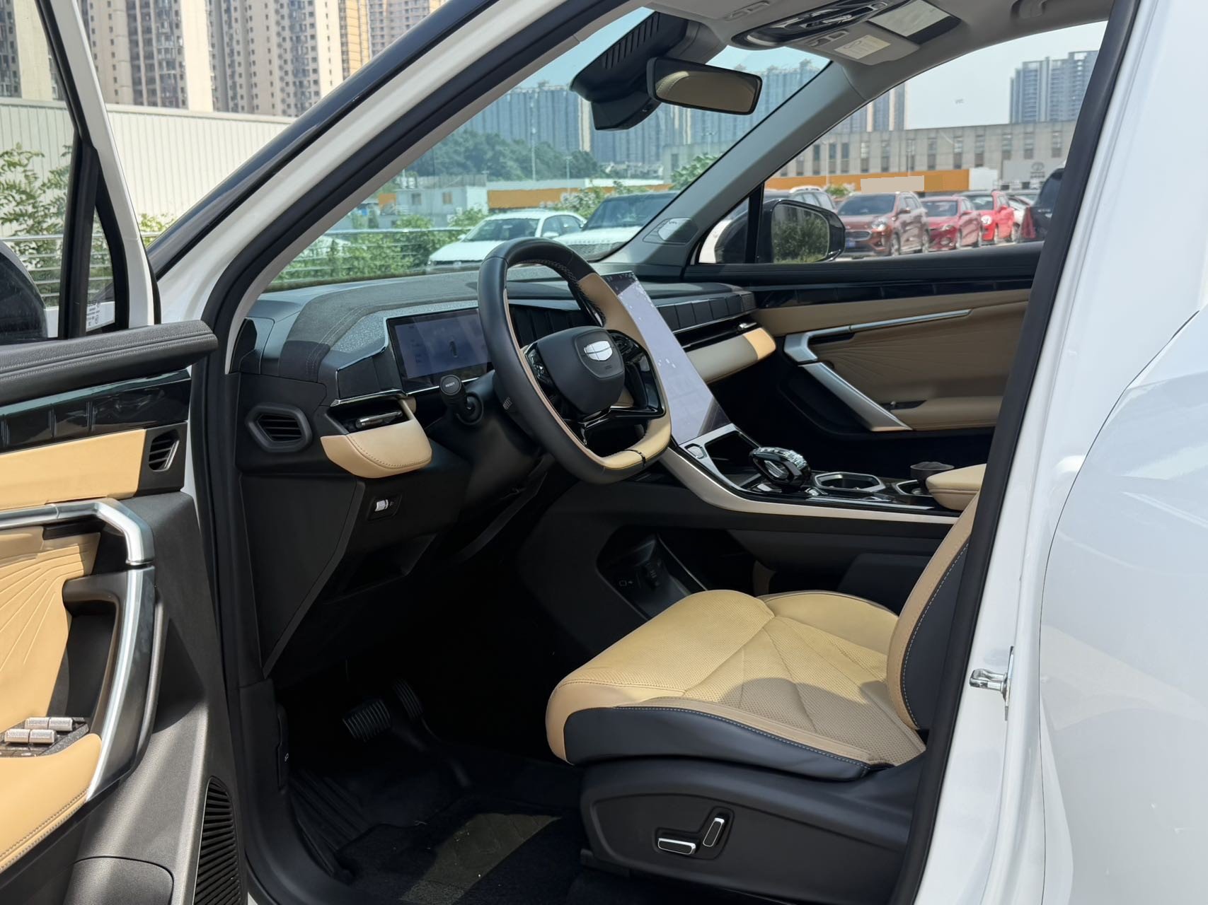 GEELY Boyue L 2023 image de voiture #7