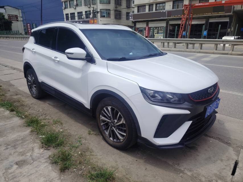 GEELY Coolray 2023 изображение автомобиля #2