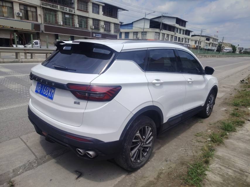 GEELY Coolray 2023 изображение автомобиля #6