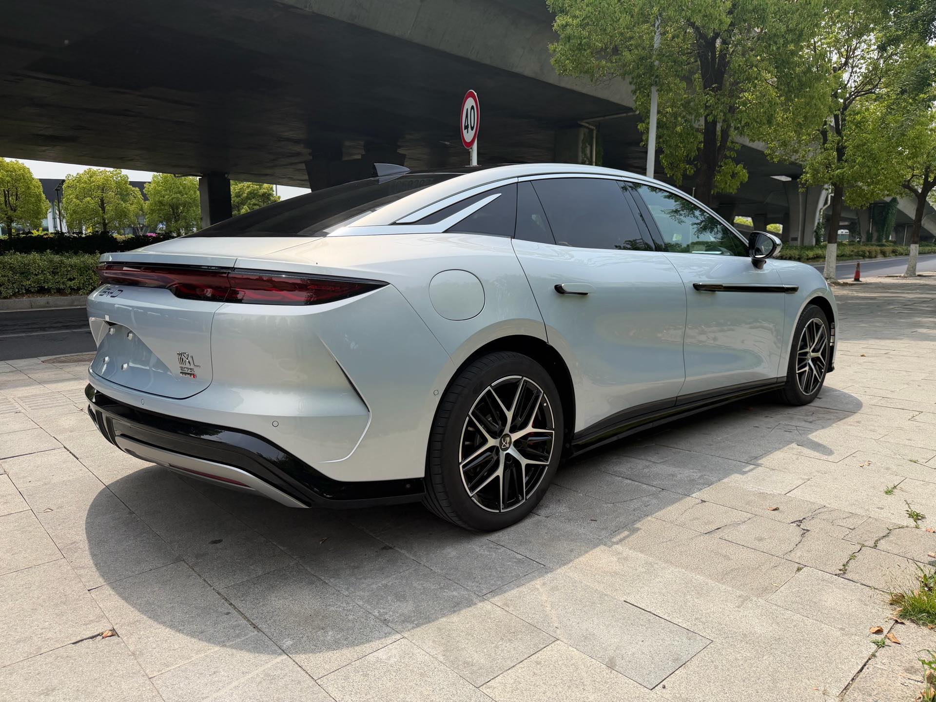 BYD HanL 2025 #7 BYD HanL 2025 imagen de coche #7