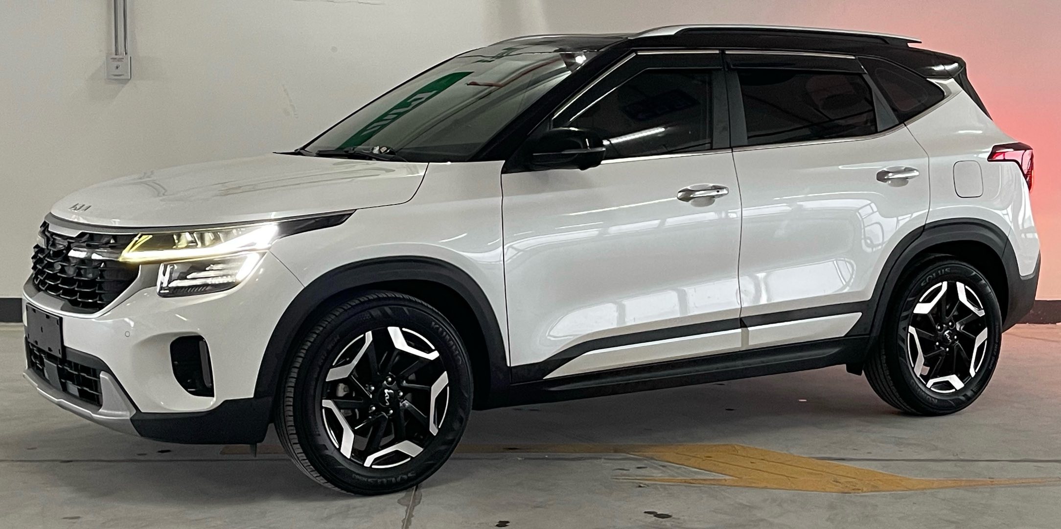 Kia Seltos 2024 Kia Seltos 2024 car image