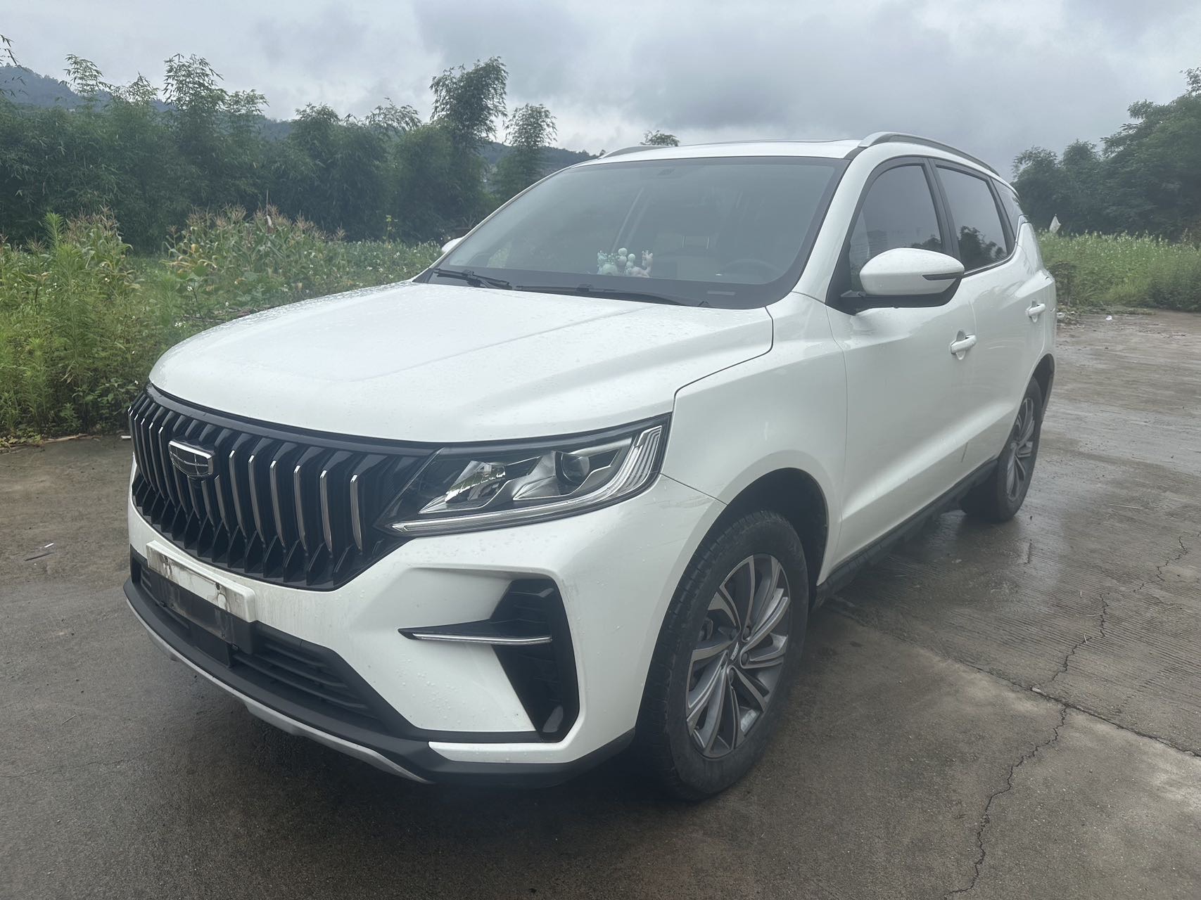 GEELY Vision X6 2023 car image 