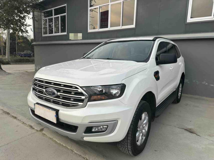 Ford Everest 2021 صورة سيارة 