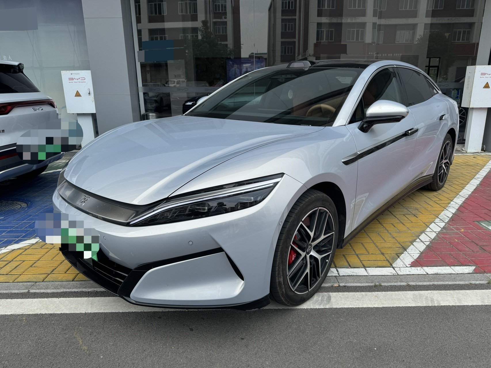 BYD HanL 2026 BYD HanL 2026 car image