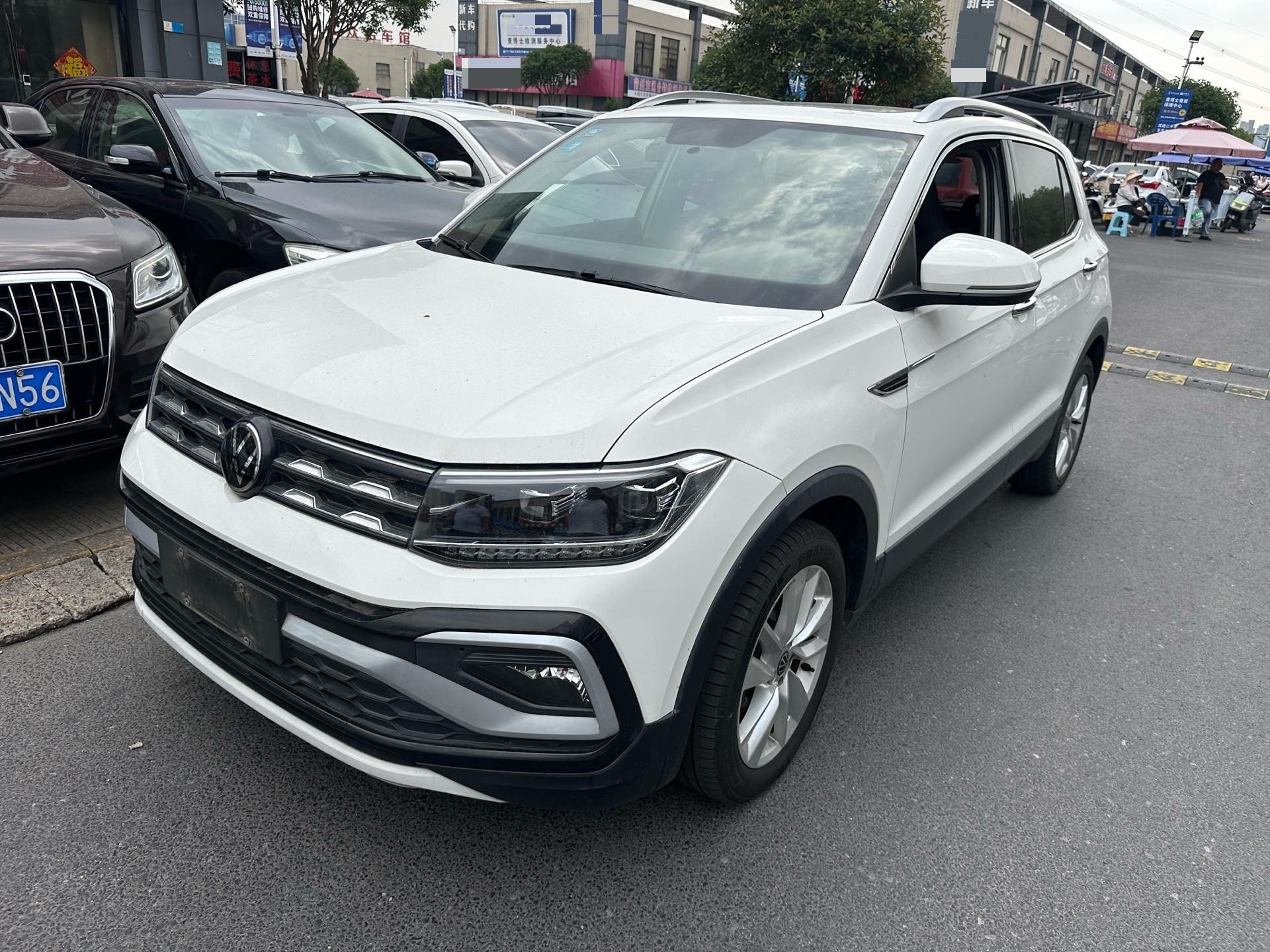 Volkswagen T-Cross 2020 Volkswagen T-Cross 2020 car image