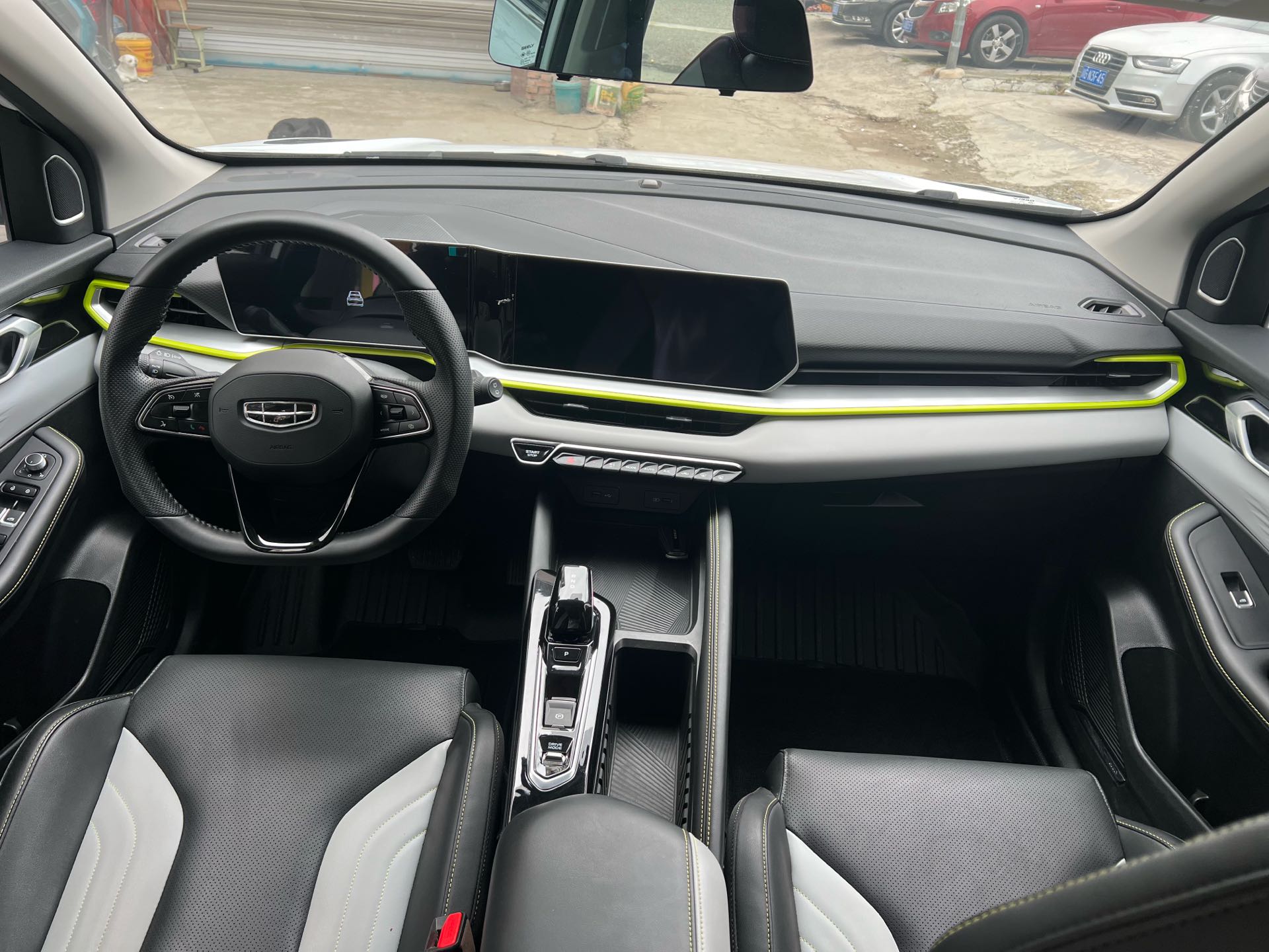 GEELY Coolray 2023 #6 GEELY Coolray 2023 car image #6