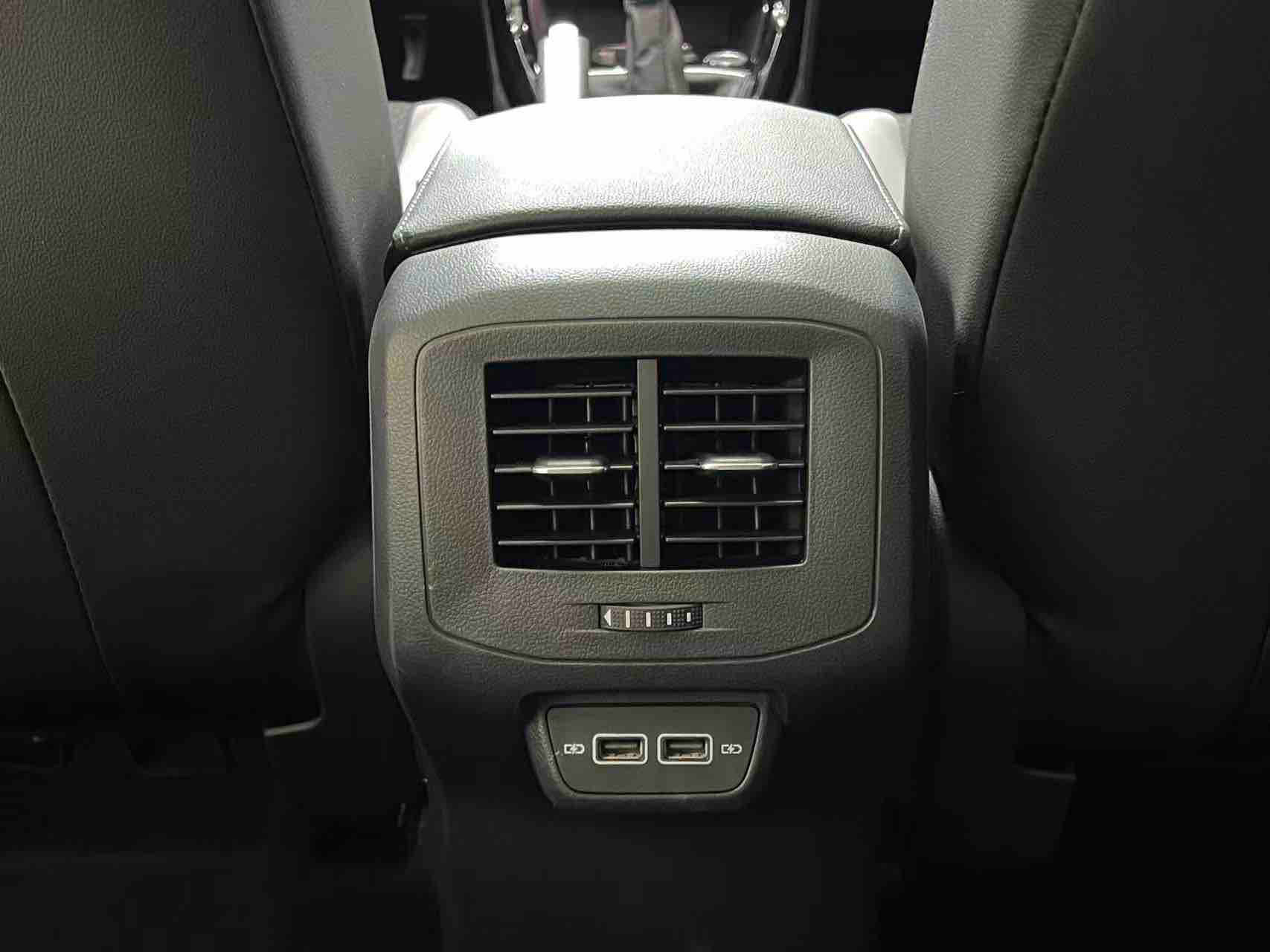 Volkswagen Tacqua 2023 #8 Volkswagen Tacqua 2023 car image #8