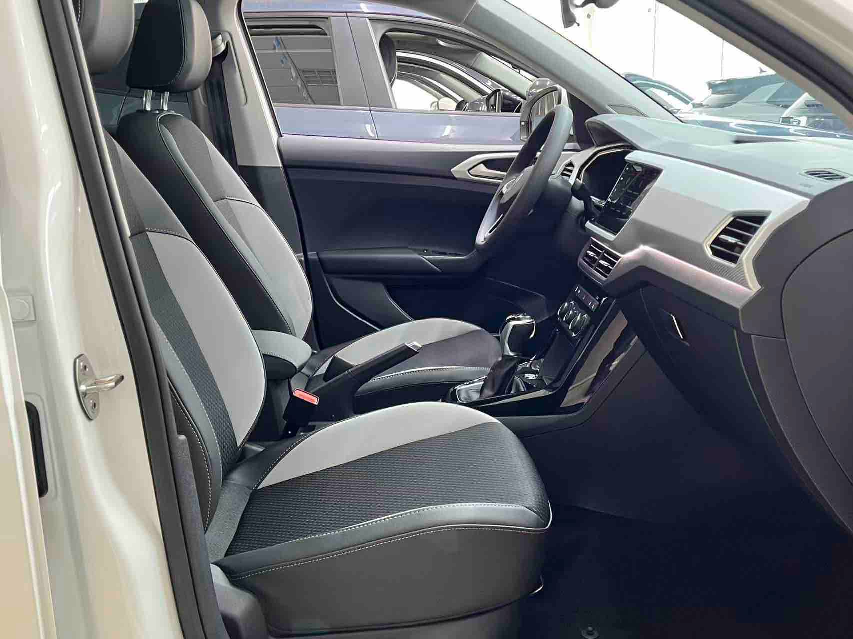 Volkswagen Tacqua 2023 #14 Volkswagen Tacqua 2023 car image #14