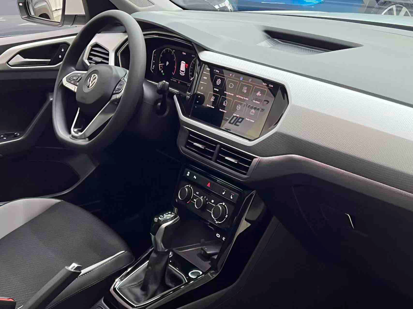 Volkswagen Tacqua 2023 #16 Volkswagen Tacqua 2023 car image #16