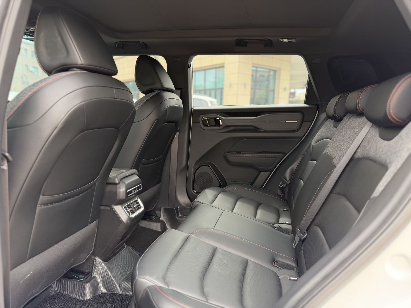 GEELY Cowboy 2025 car image #6
