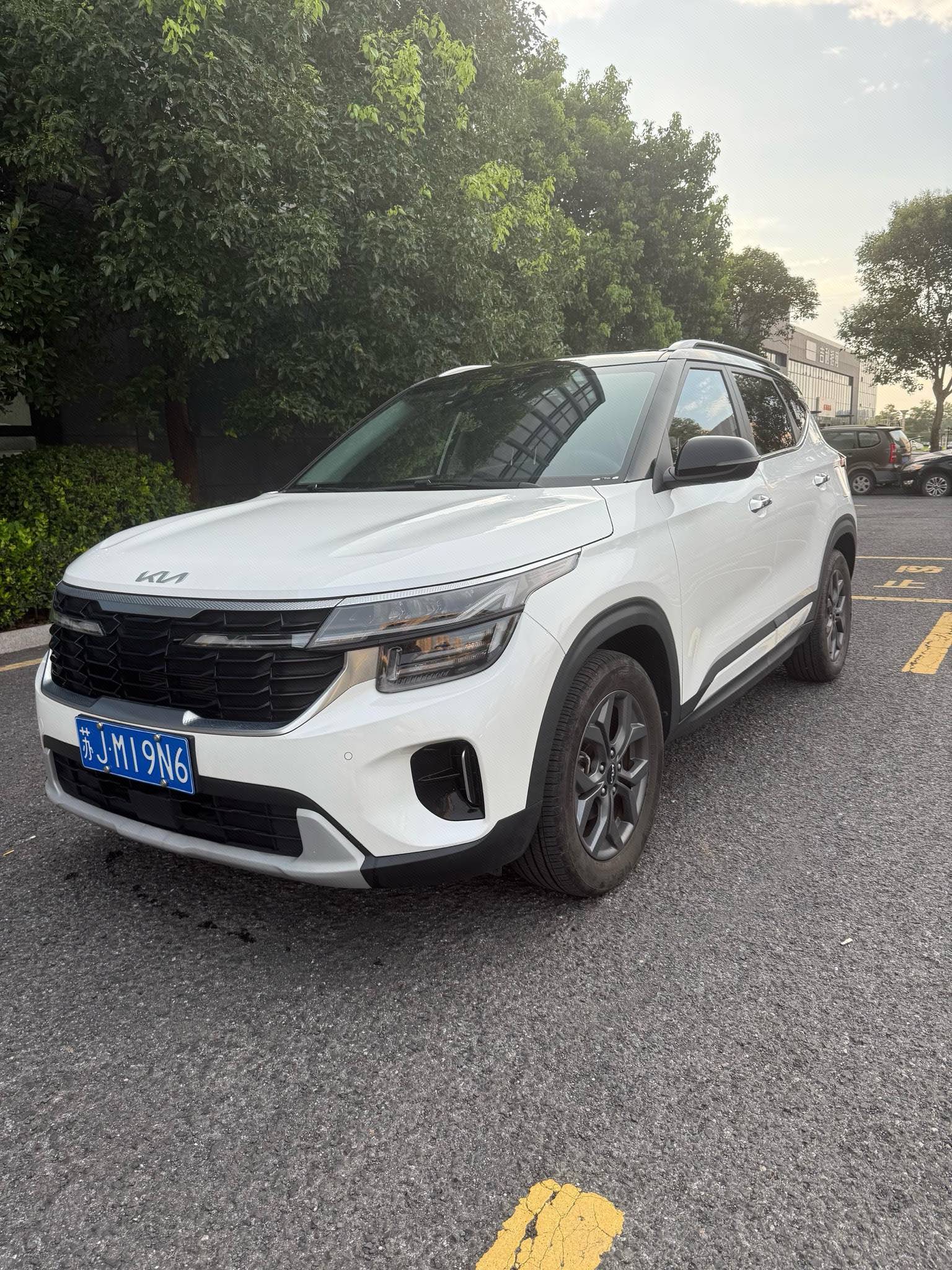 Kia Seltos 2023 Kia Seltos 2023 car image