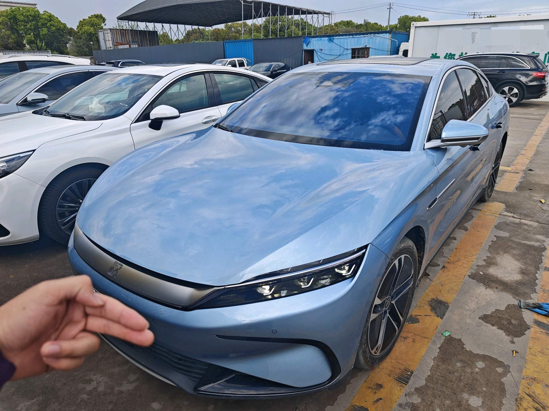 BYD Han 2023 BYD Han 2023 car image
