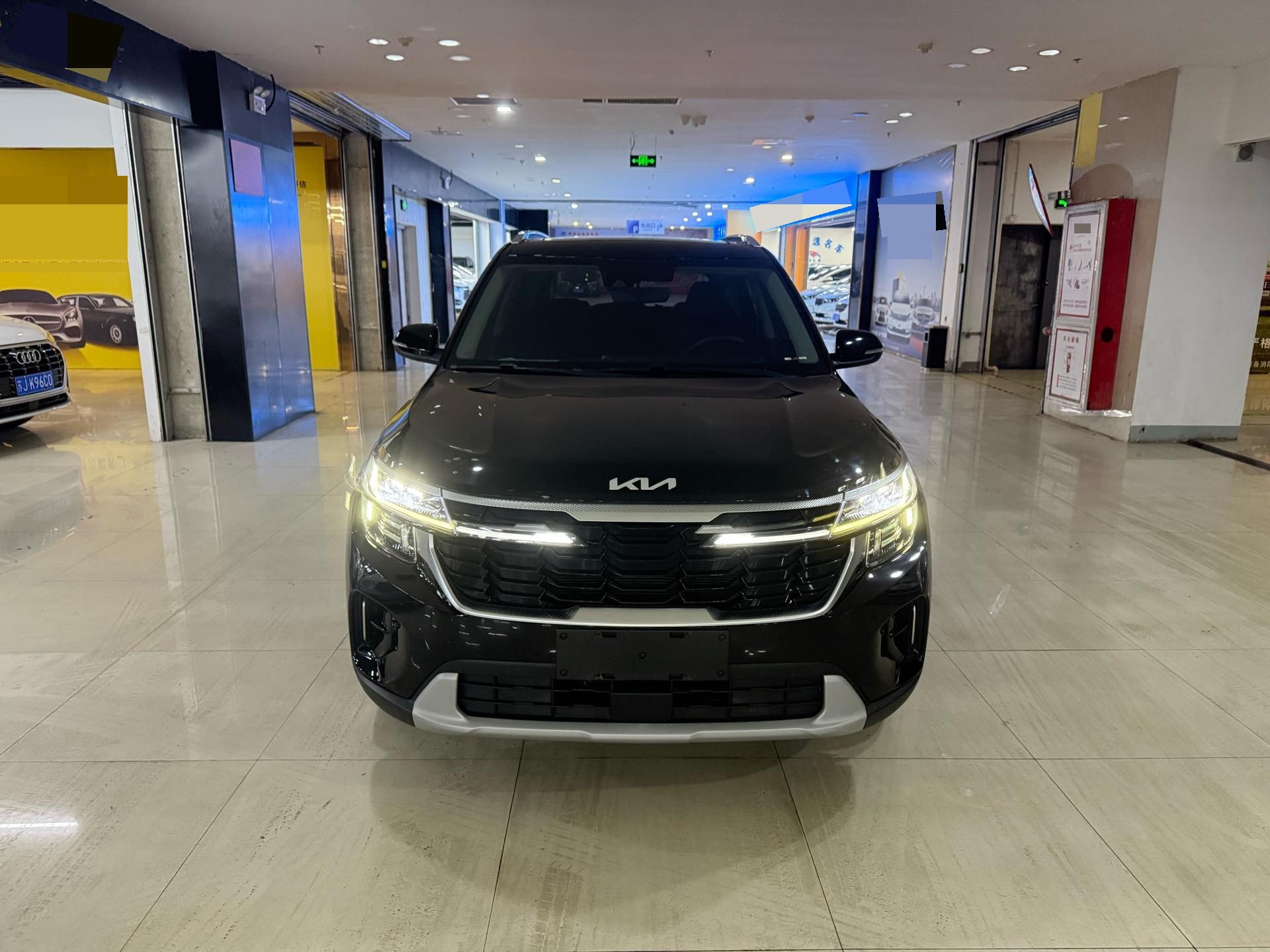 Kia Seltos 2023 #2 Kia Seltos 2023 image de voiture #2
